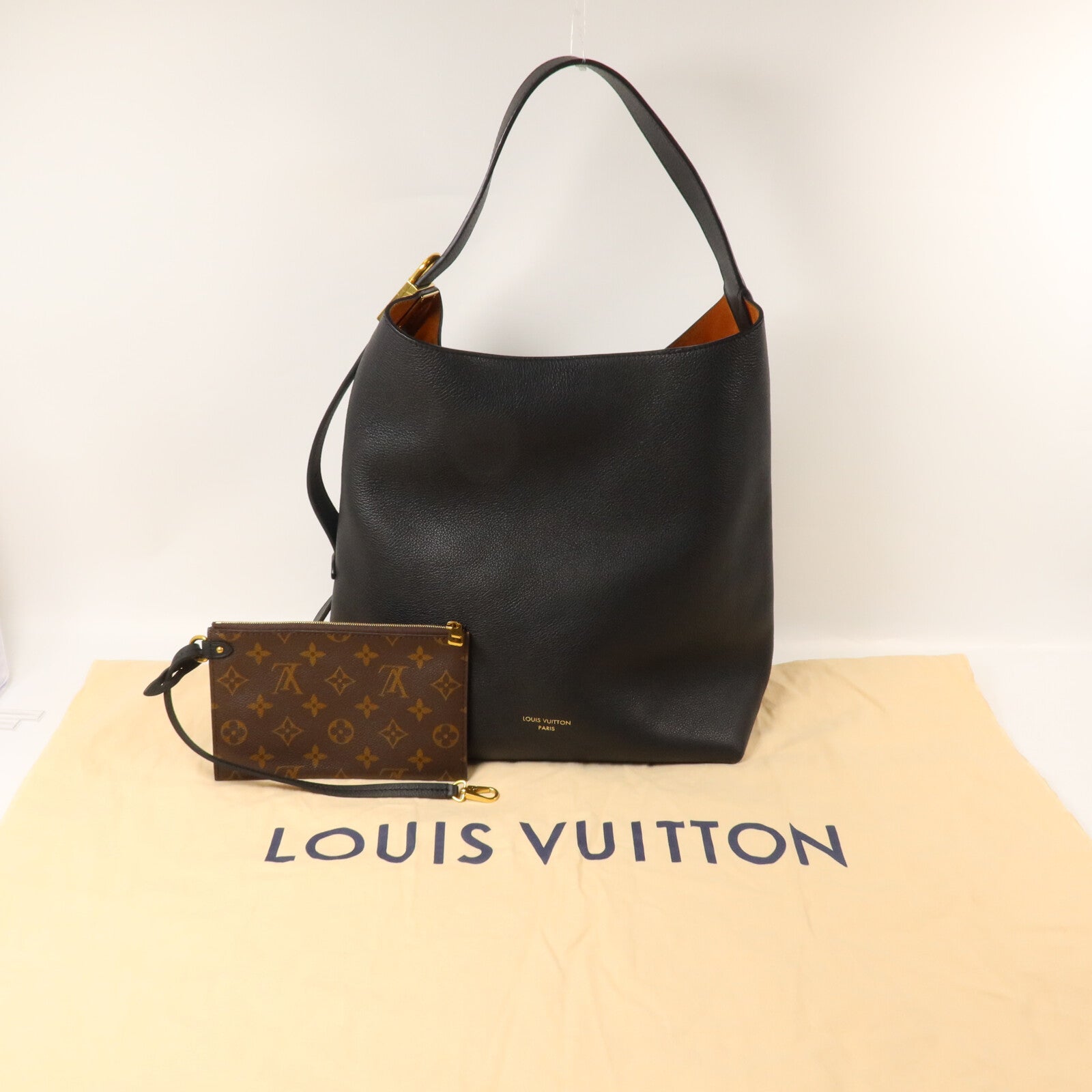 LOUIS VUITTON 牛皮皮革Low Key Hobo MM肩背袋