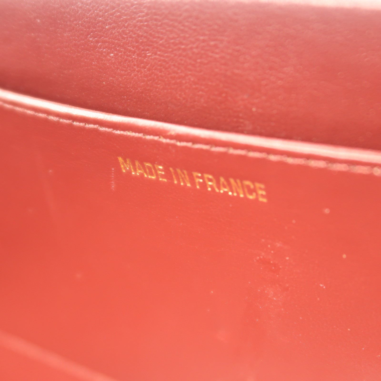 CHANEL 漆皮皮革Makeup Box金扣手挽袋