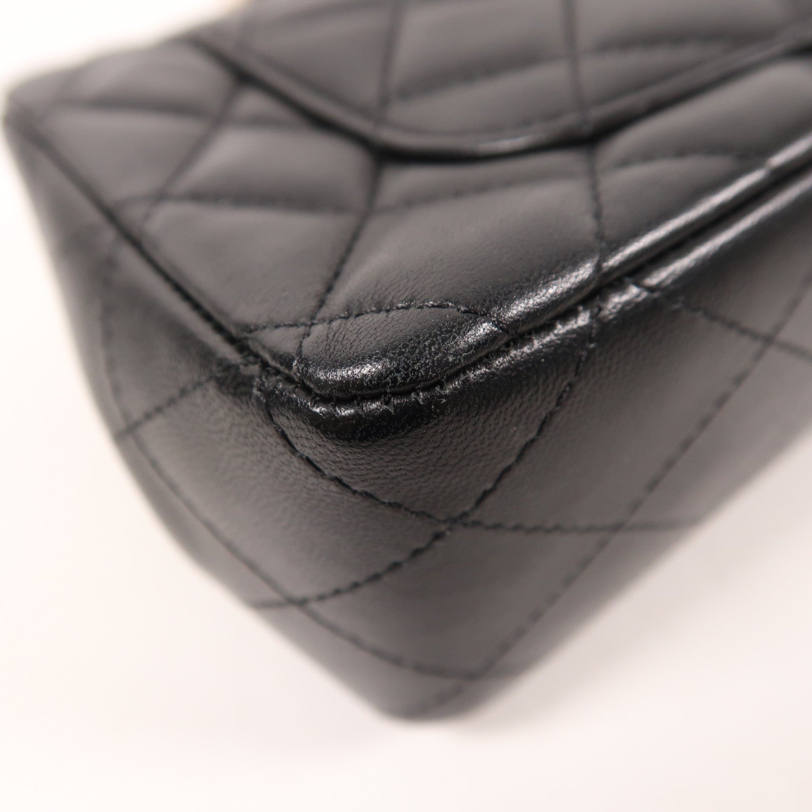 CHANEL 牛皮皮革Mini Coco Charms Flap Bag金扣鏈帶手挽肩背兩用袋