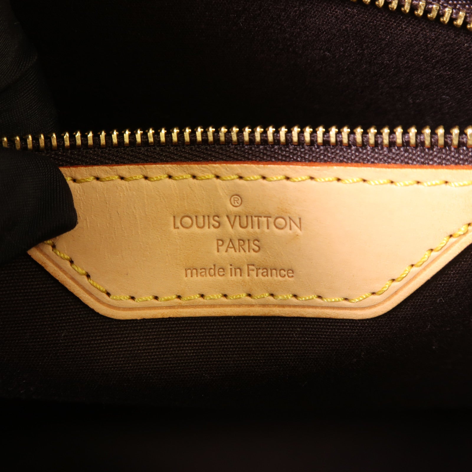 LOUIS VUITTON Vernis Brea MM金扣手挽肩背兩用袋Rouge Fauviste