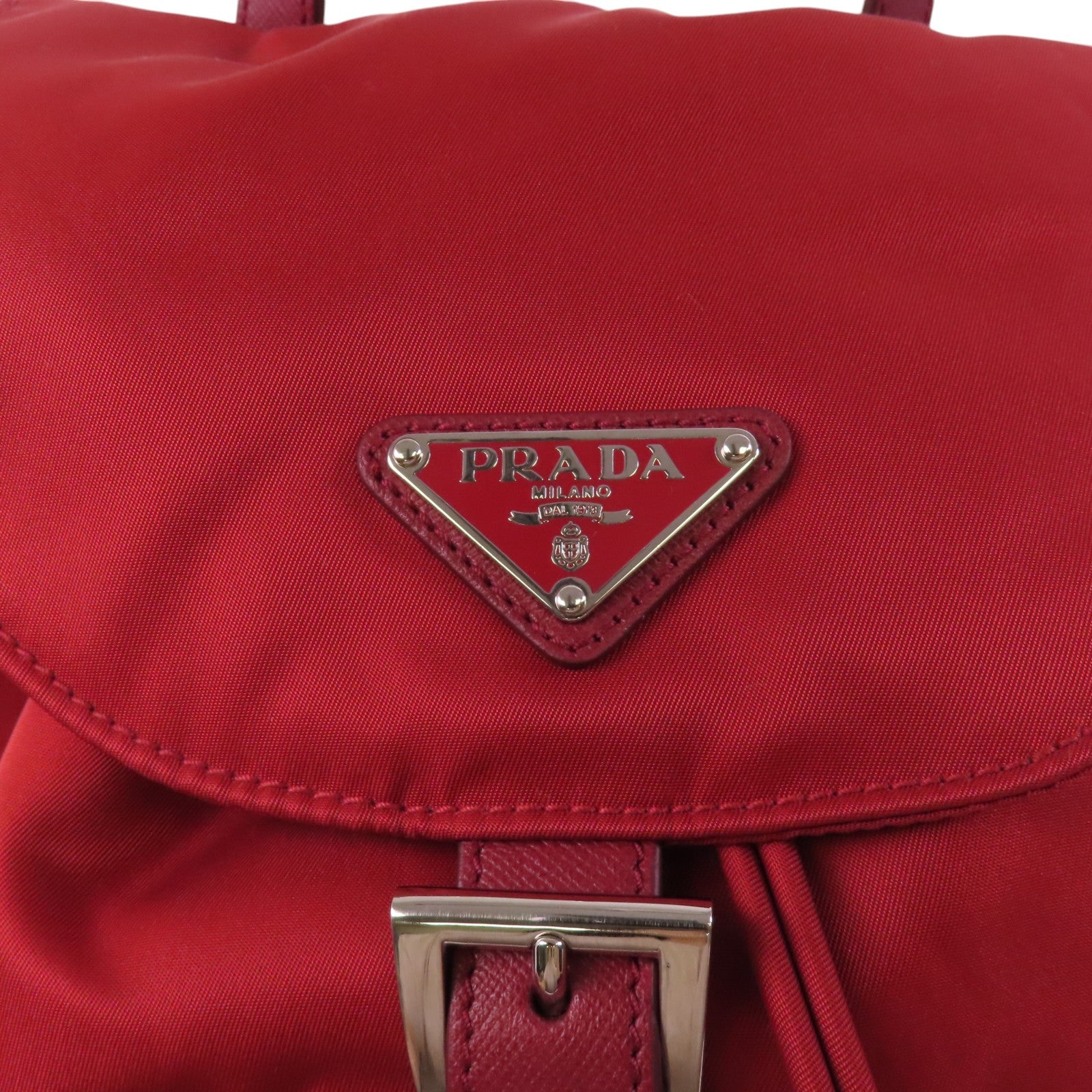 PRADA 尼龍Backpack銀扣背包