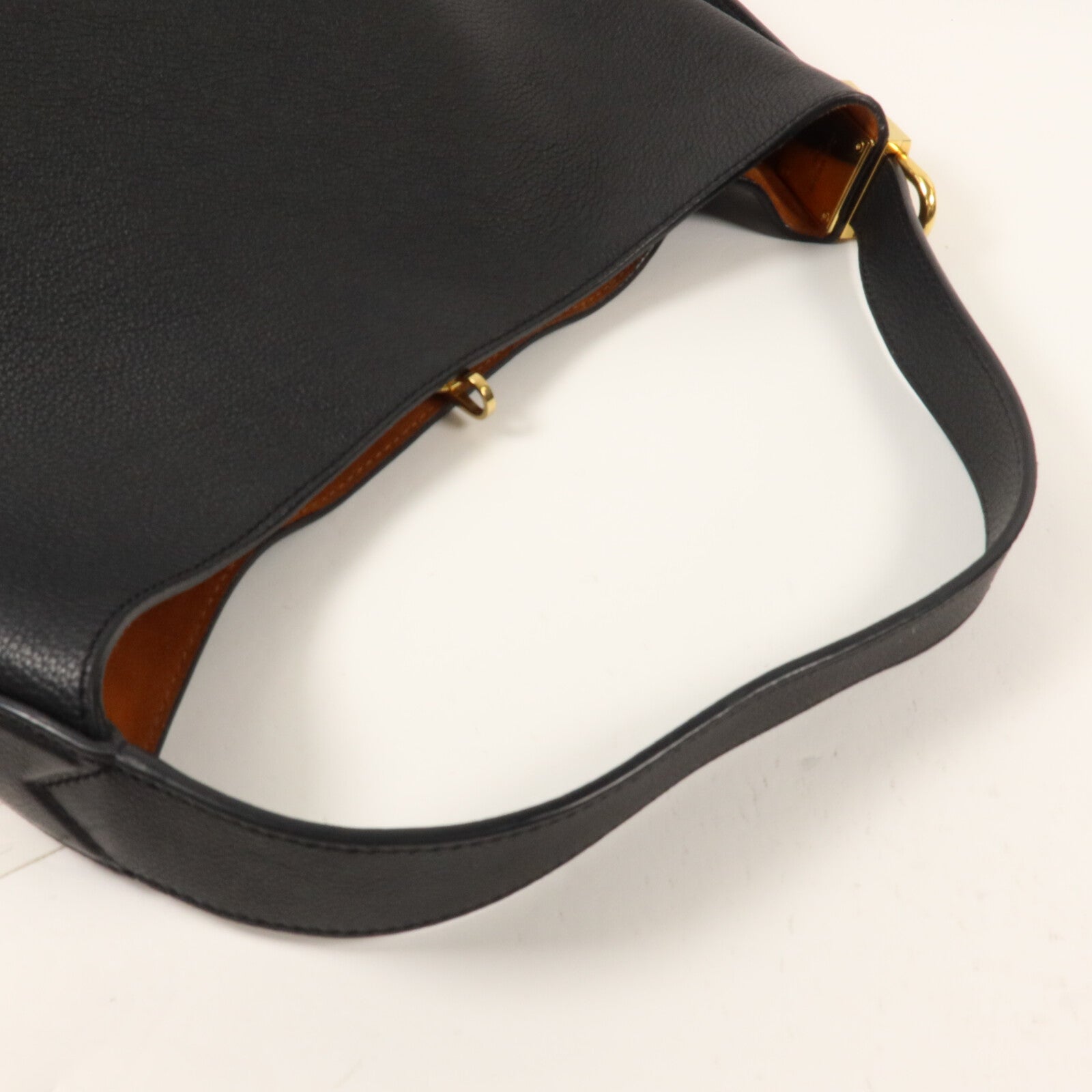 LOUIS VUITTON 牛皮皮革Low Key Hobo MM肩背袋