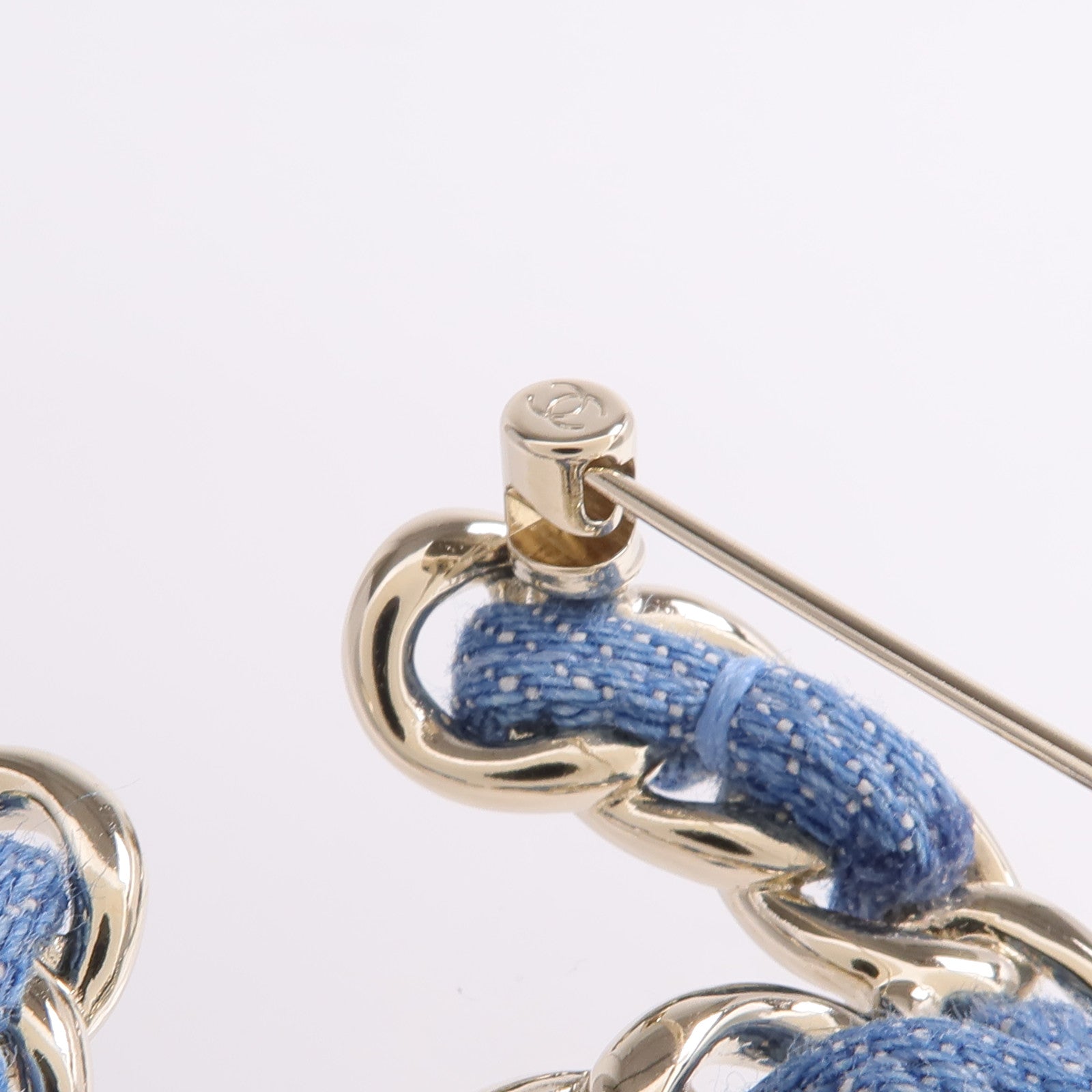 CHANEL 金屬/牛仔布Denim CC Brooch胸針