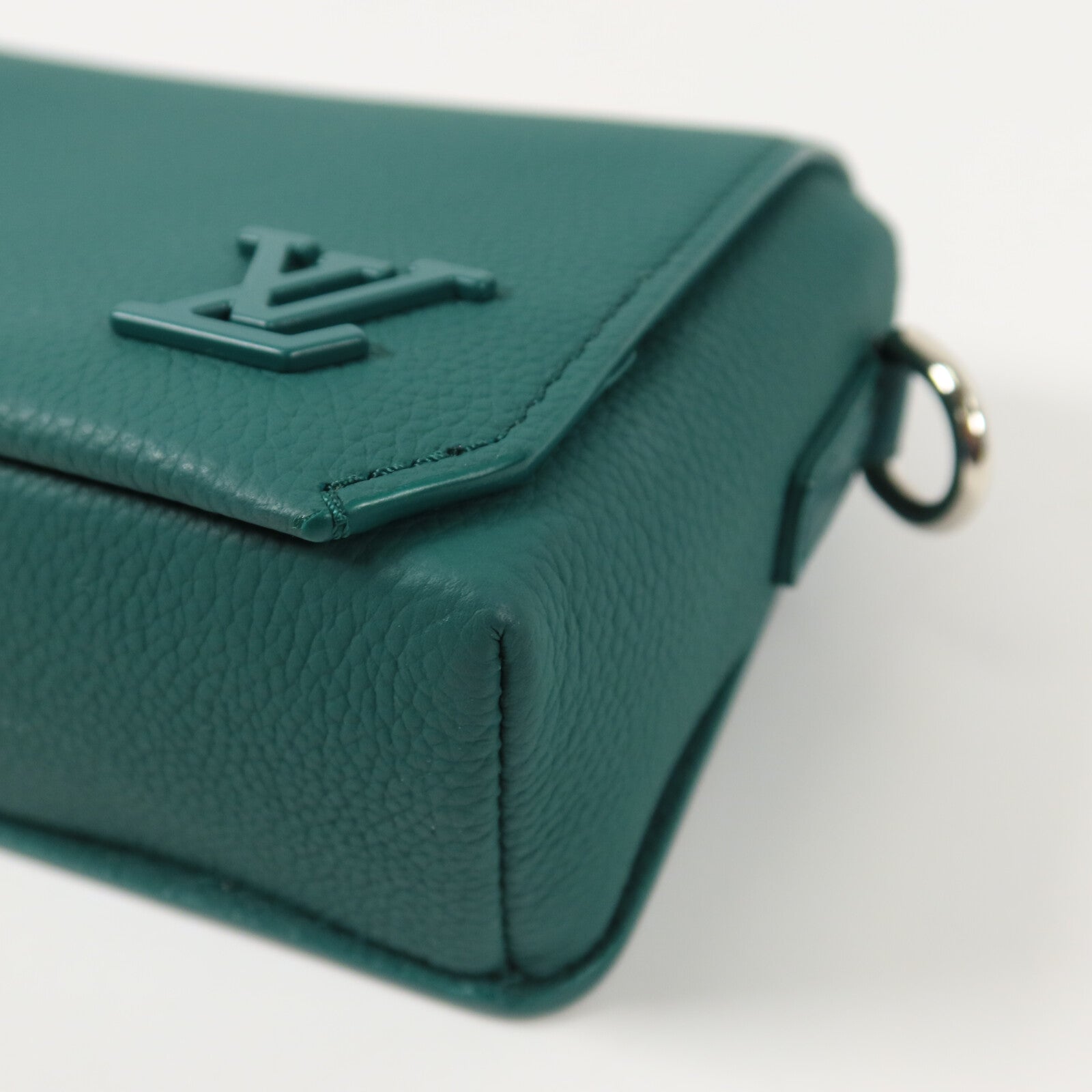 LOUIS VUITTON Aerogram Fastline肩背袋