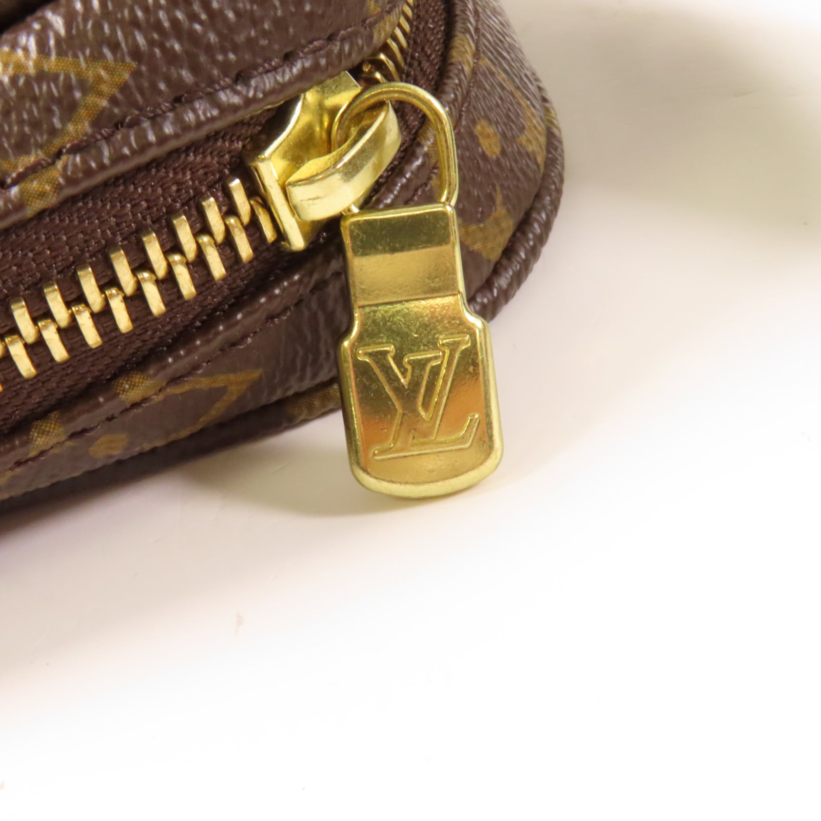 LOUIS VUITTON Monogram Trotteur Beaubourg金扣肩背袋啡色