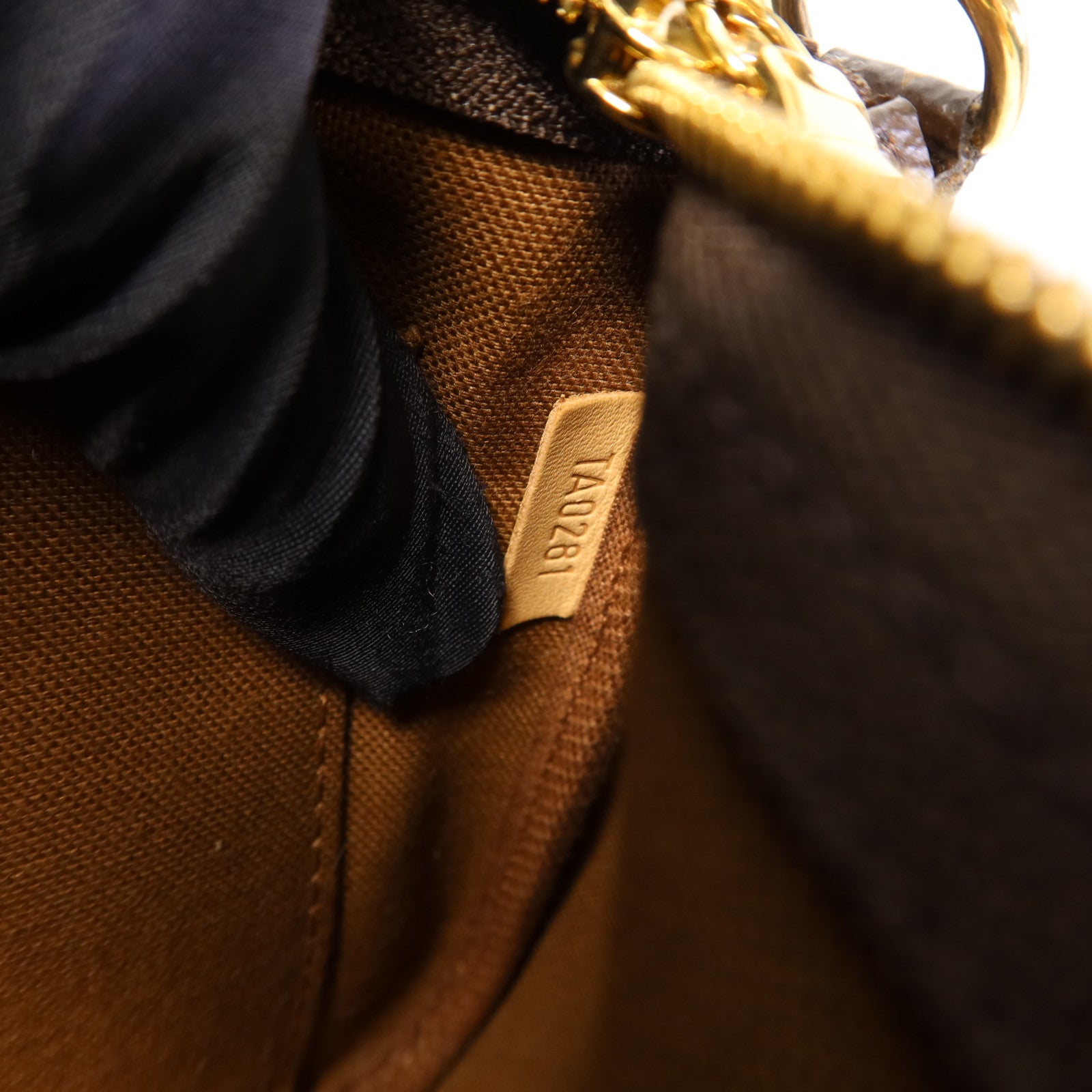 LOUIS VUITTON Monogram Multi Pochette Accessoires金扣肩背袋