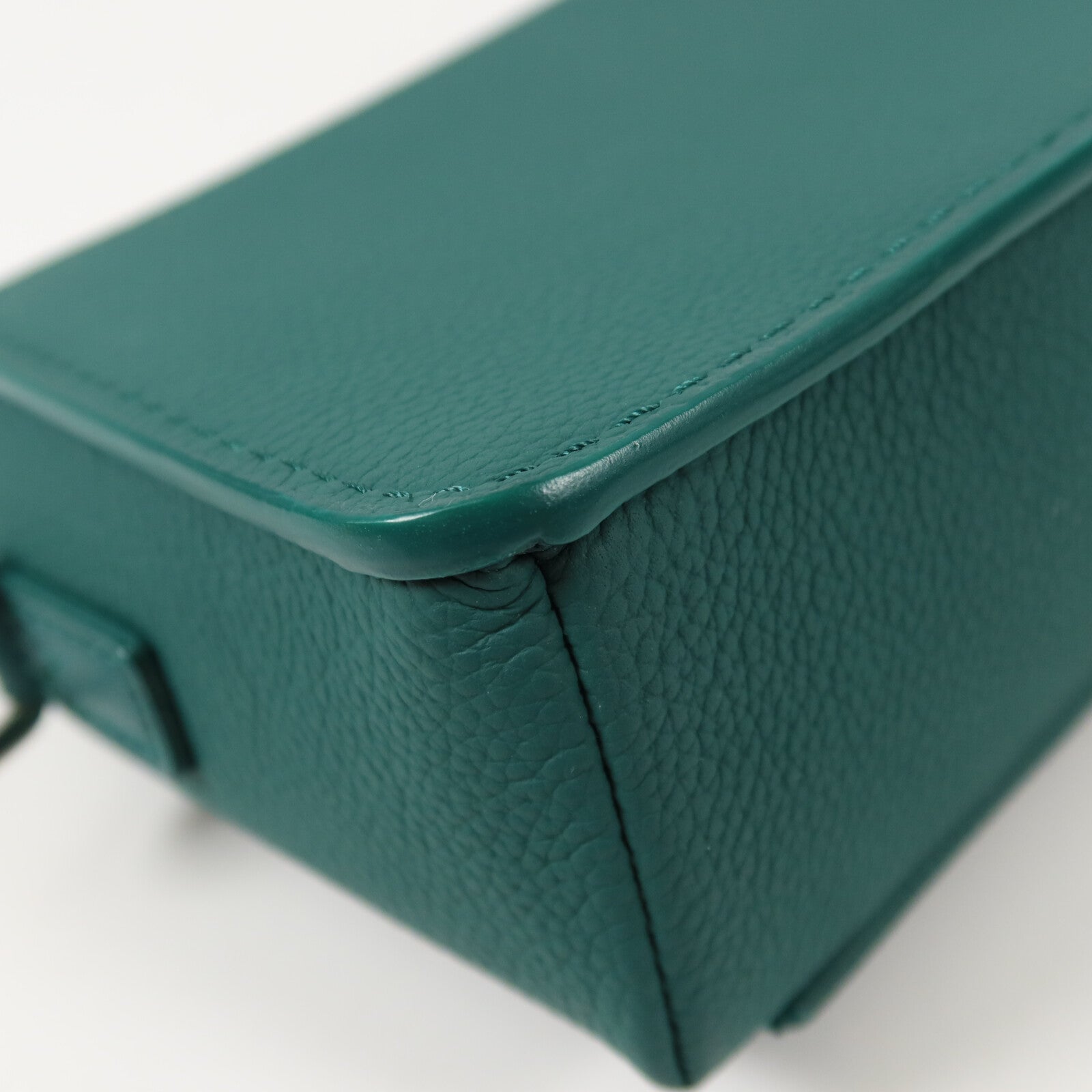LOUIS VUITTON Aerogram Fastline肩背袋