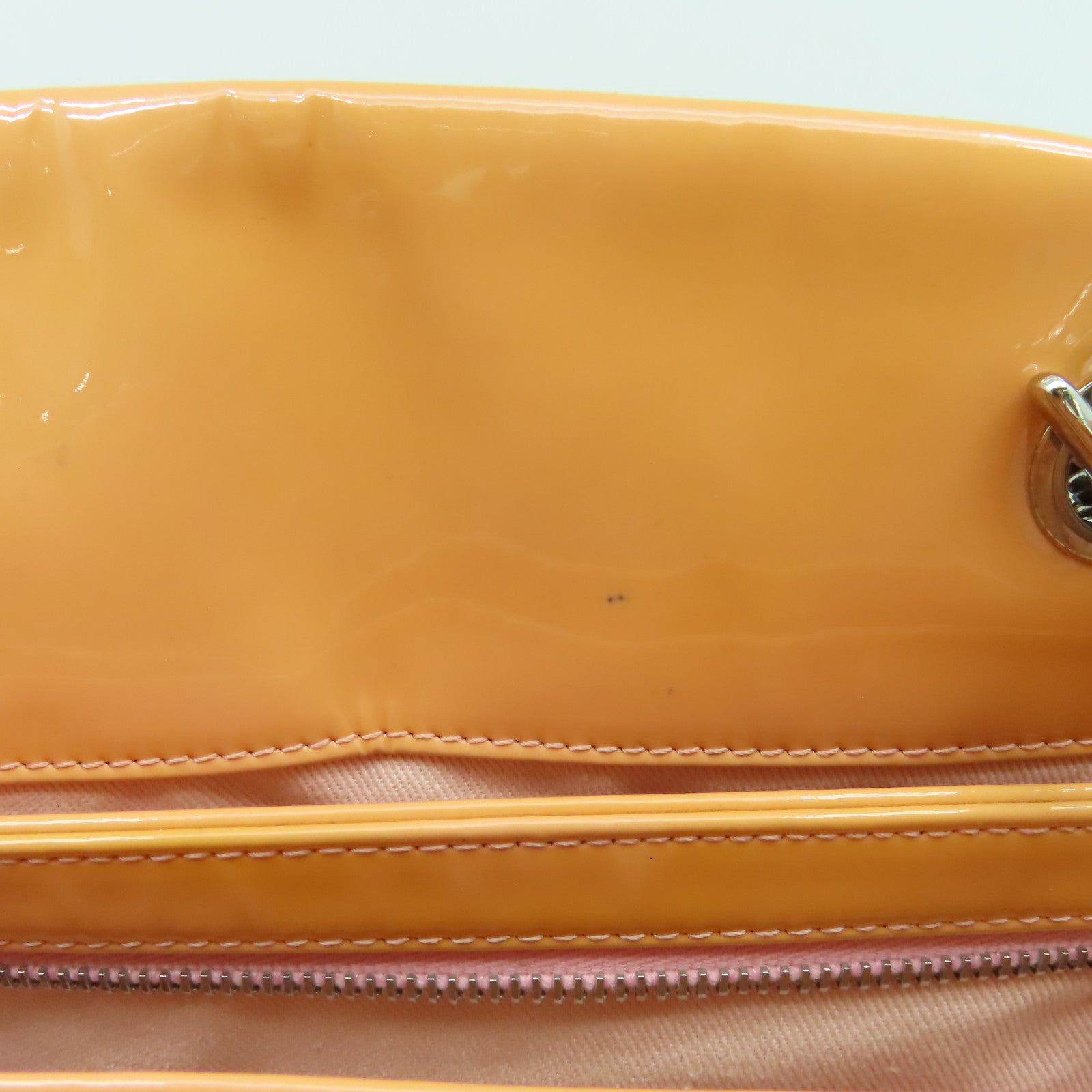 CHANEL 【清倉大減價】菱格漆皮皮革Chain Shoulder Bag銀扣鏈帶肩背袋橙色