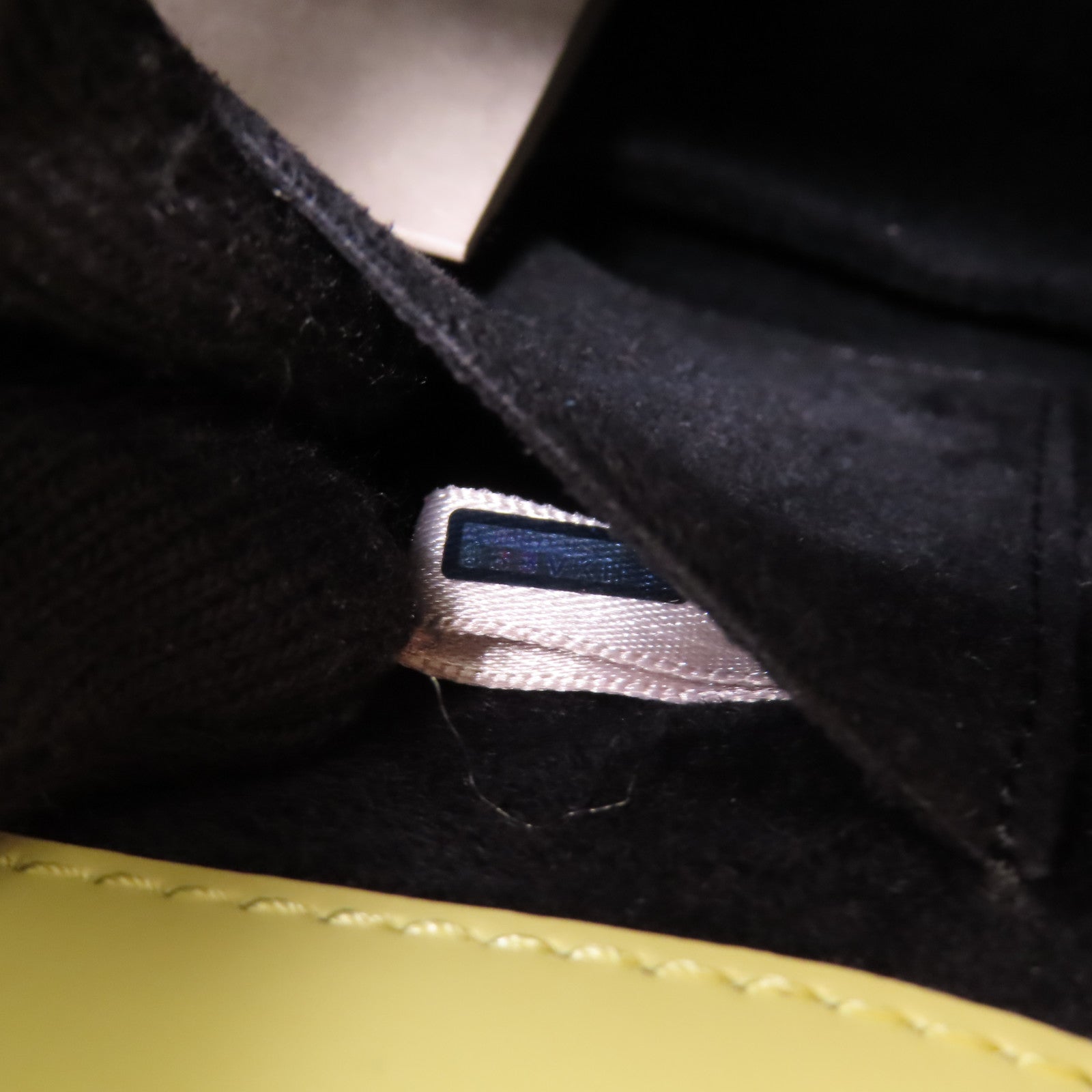 JIMMY CHOO 牛皮皮革Shoulder Bag金扣手挽肩背兩用袋