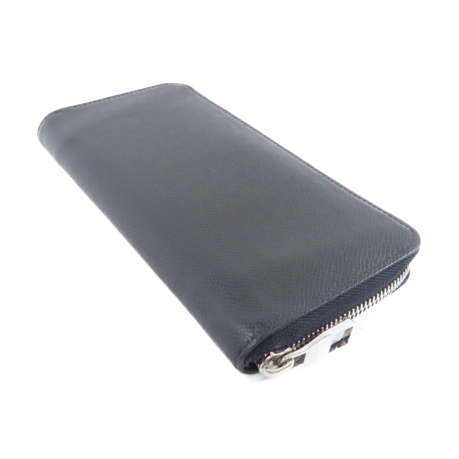 LOUIS VUITTON 【激減優惠】Taiga Zipper Wallet Vertical銀扣長錢包黑色
