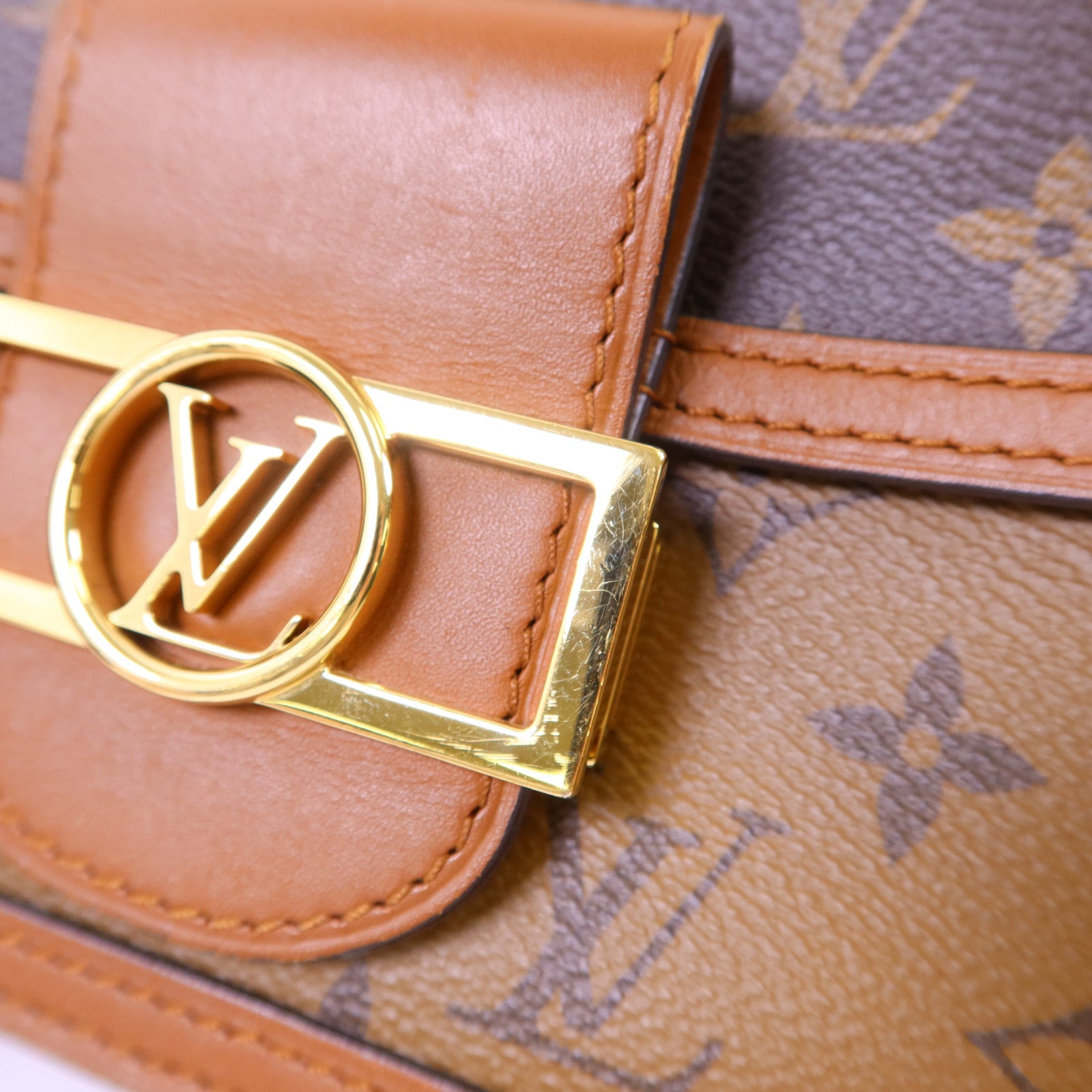 LOUIS VUITTON 【激減優惠】Monogram Reverse Mini Dauphine金扣肩背袋