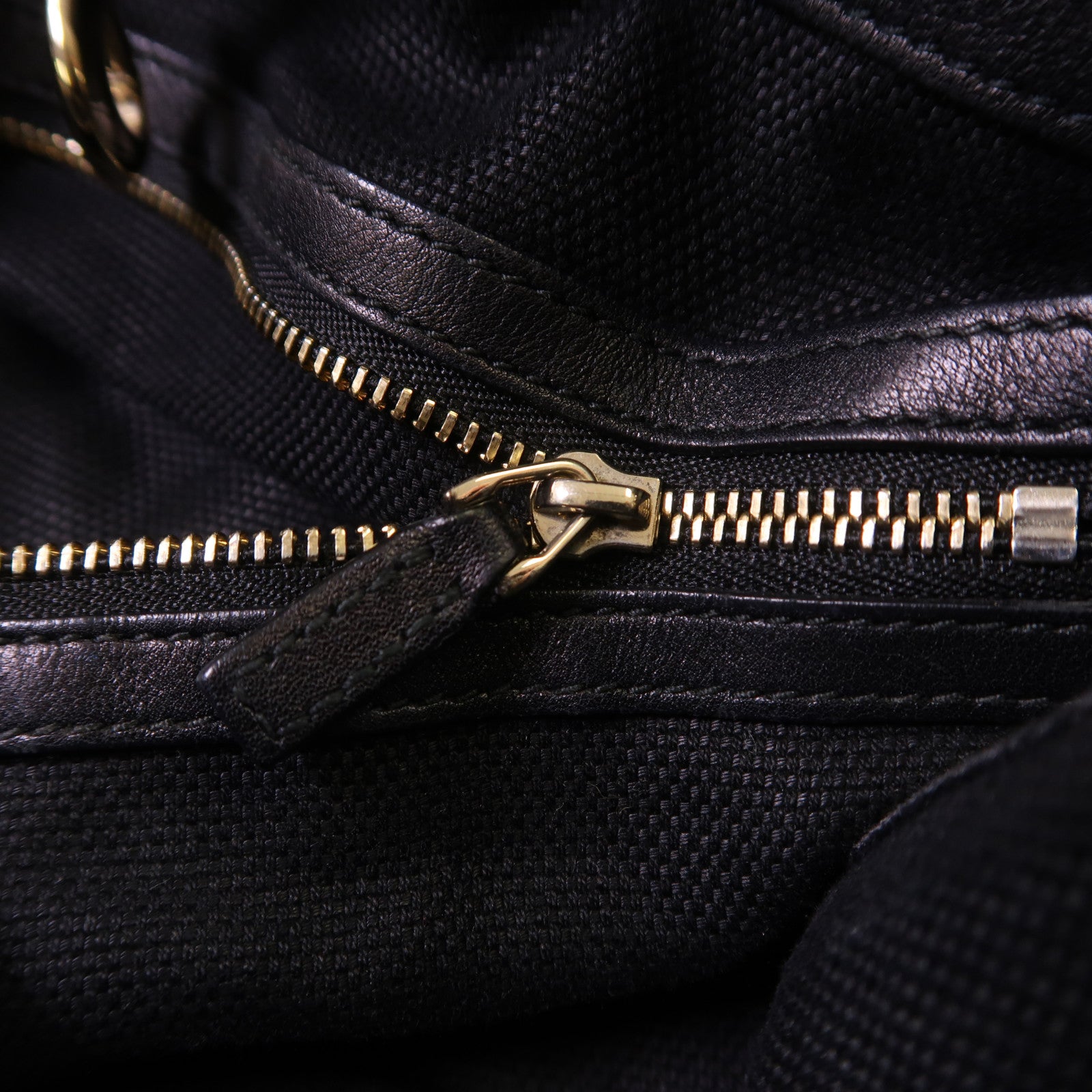 GUCCI 漆皮皮革Soho金扣鏈帶肩背袋