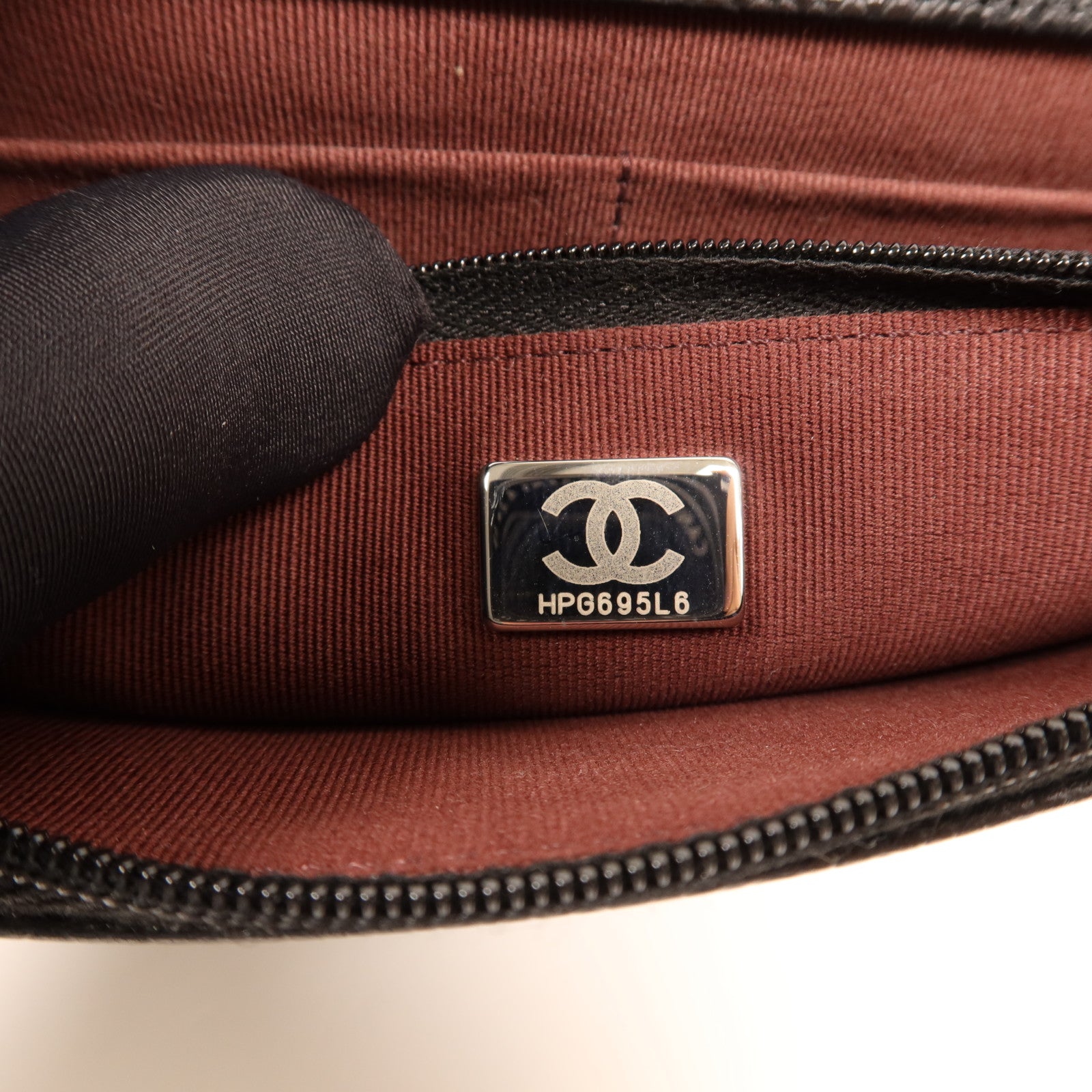 CHANEL 牛皮皮革WOC Wallet On Chain銀扣鏈帶肩背袋
