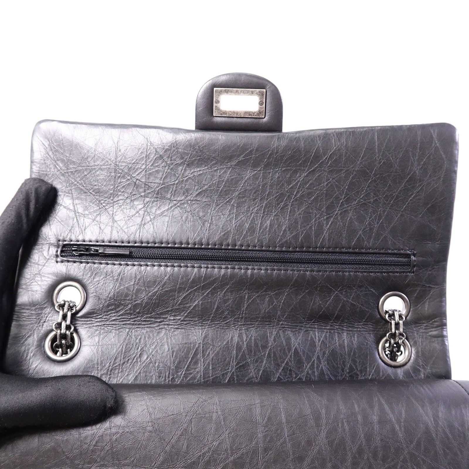 CHANEL 牛皮皮革2.55 Medium鏈帶肩背袋