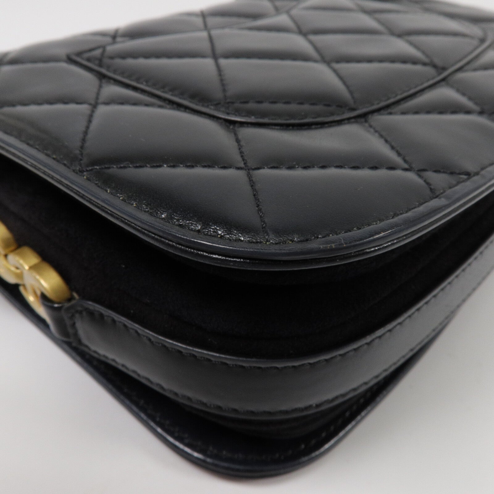 CHANEL 牛皮皮革Mini Messenger Bag