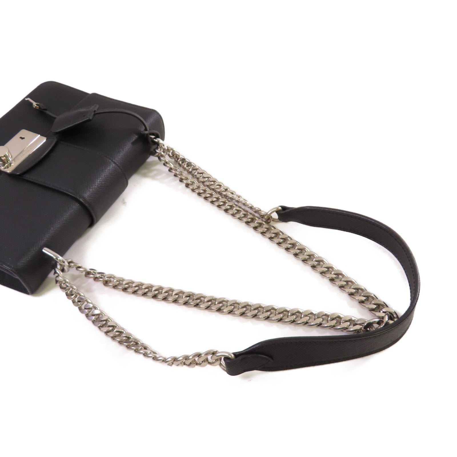 PRADA Saffiano皮革Chain Shoulder Bag銀扣鏈帶肩背袋黑色