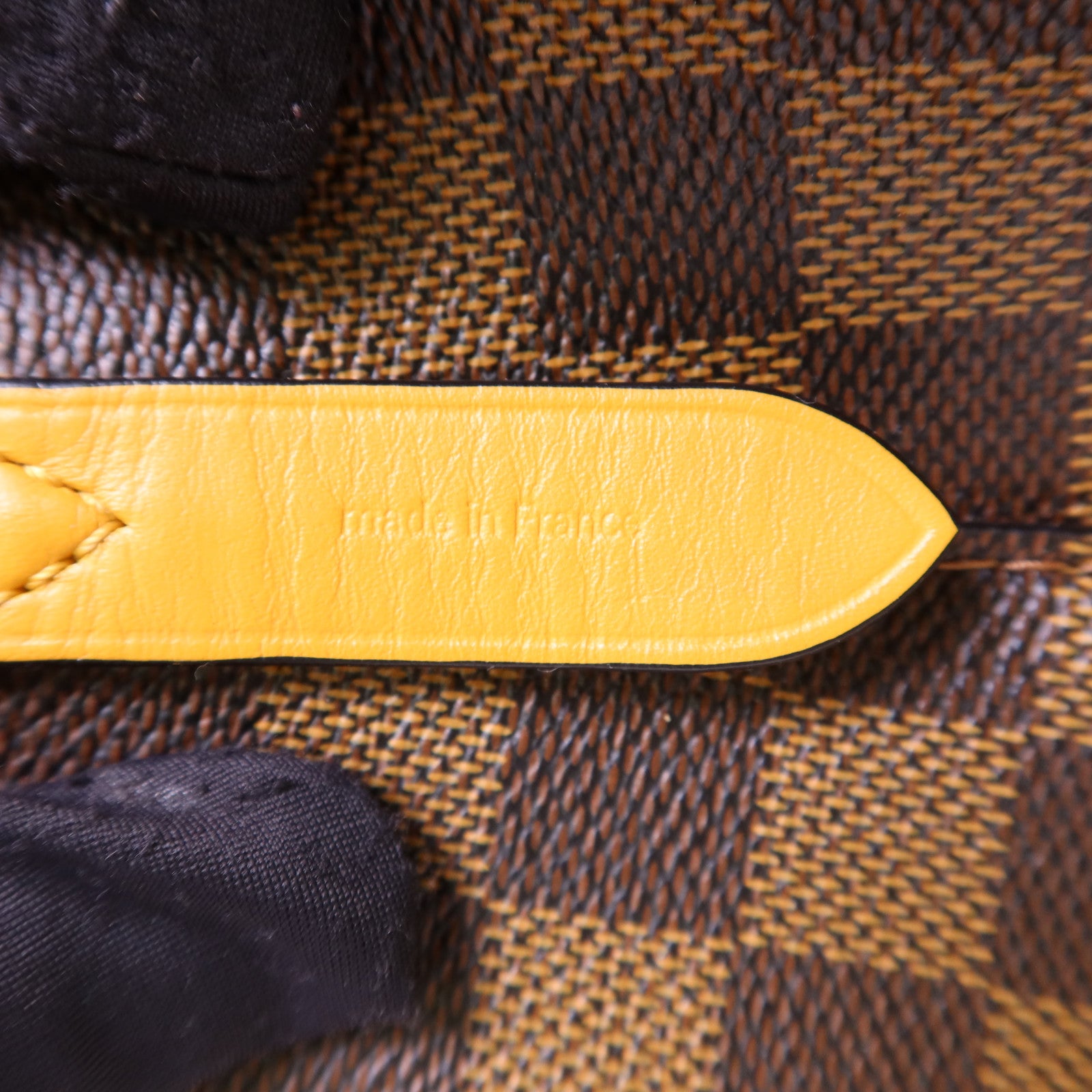 LOUIS VUITTON Damier NeoNoe金扣肩背袋