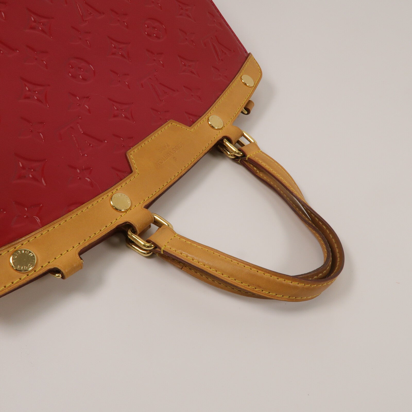 LOUIS VUITTON Mono-Vernis Brea MM手挽肩背兩用袋紅色