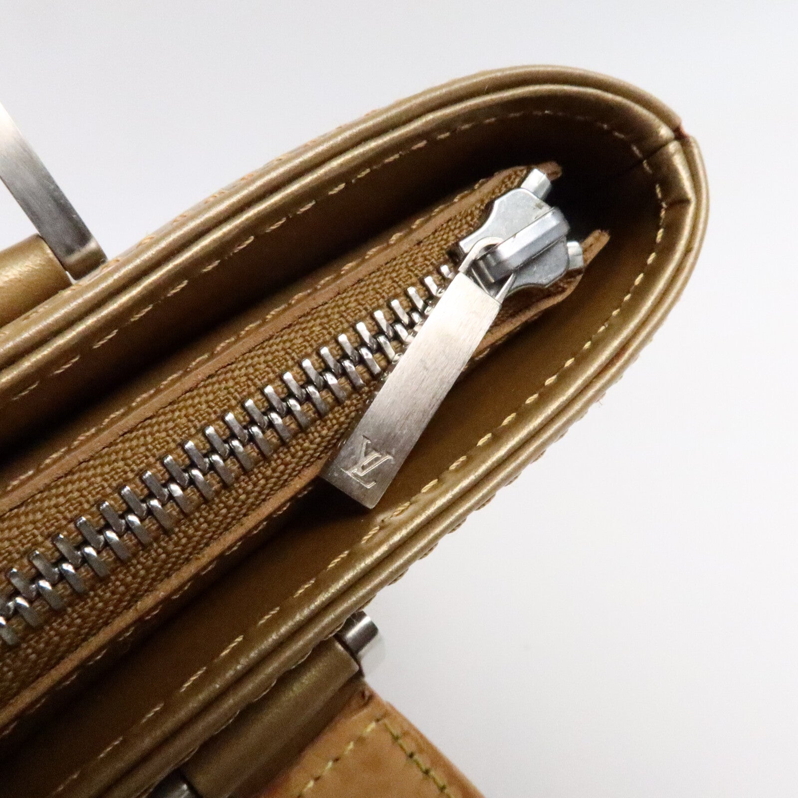 LOUIS VUITTON Monogram Mat Stockton
