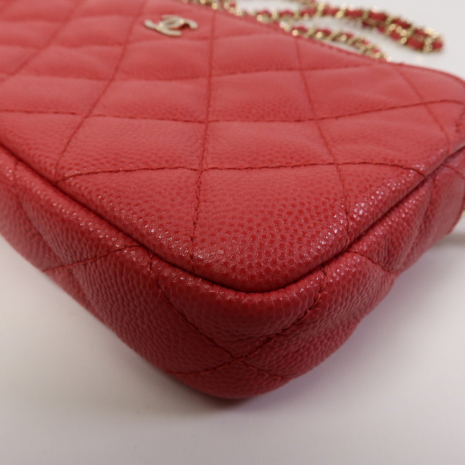 CHANEL 牛皮皮革Zipper Phone Bag鏈帶肩背袋