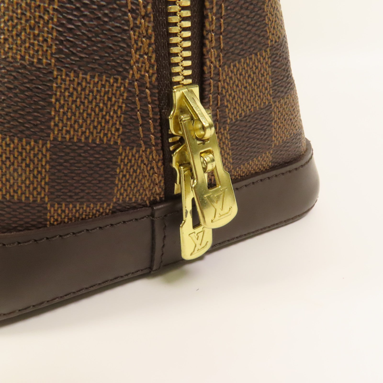 LOUIS VUITTON Damier Alma金扣手挽袋