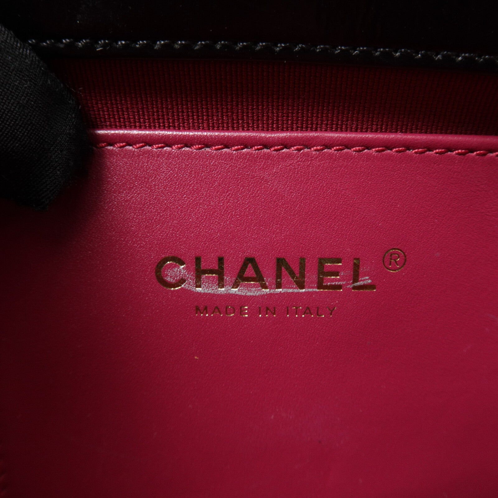 CHANEL 牛皮皮革Mini Messenger Bag
