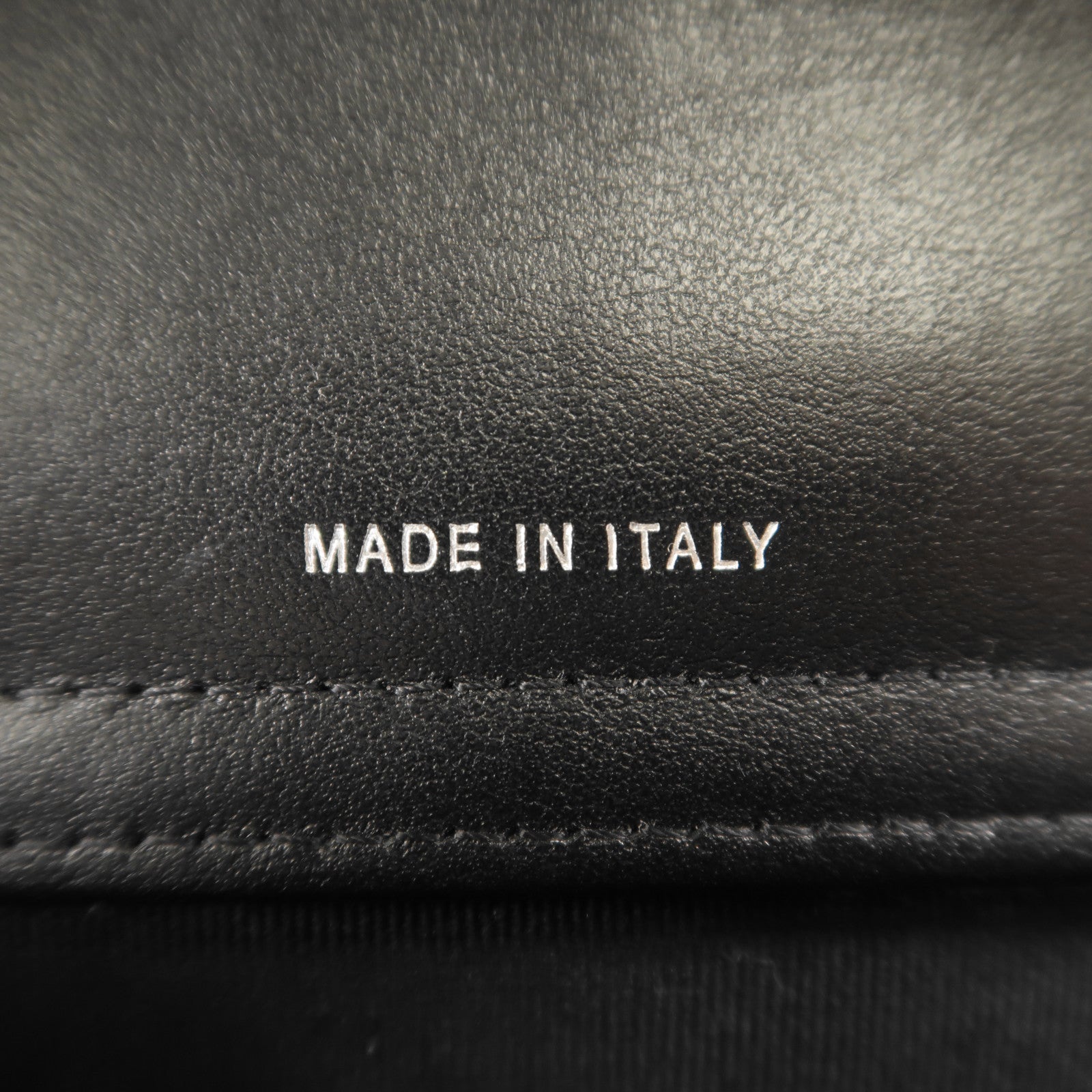 CHANEL 牛皮皮革Shoulder Bag銀扣肩背袋