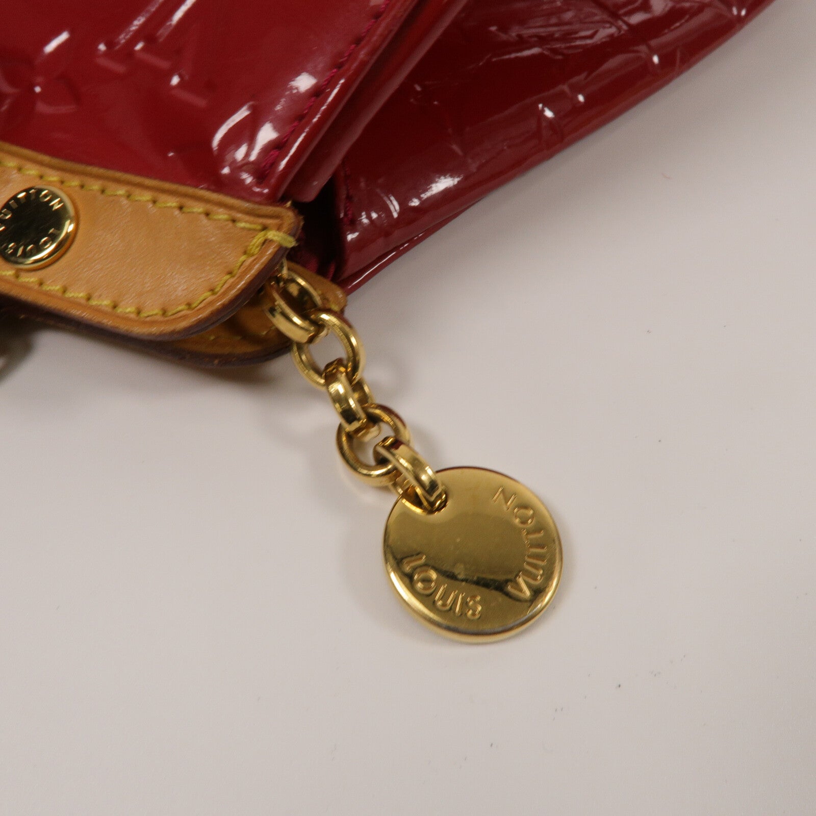 LOUIS VUITTON Mono-Vernis Brea MM手挽肩背兩用袋紅色