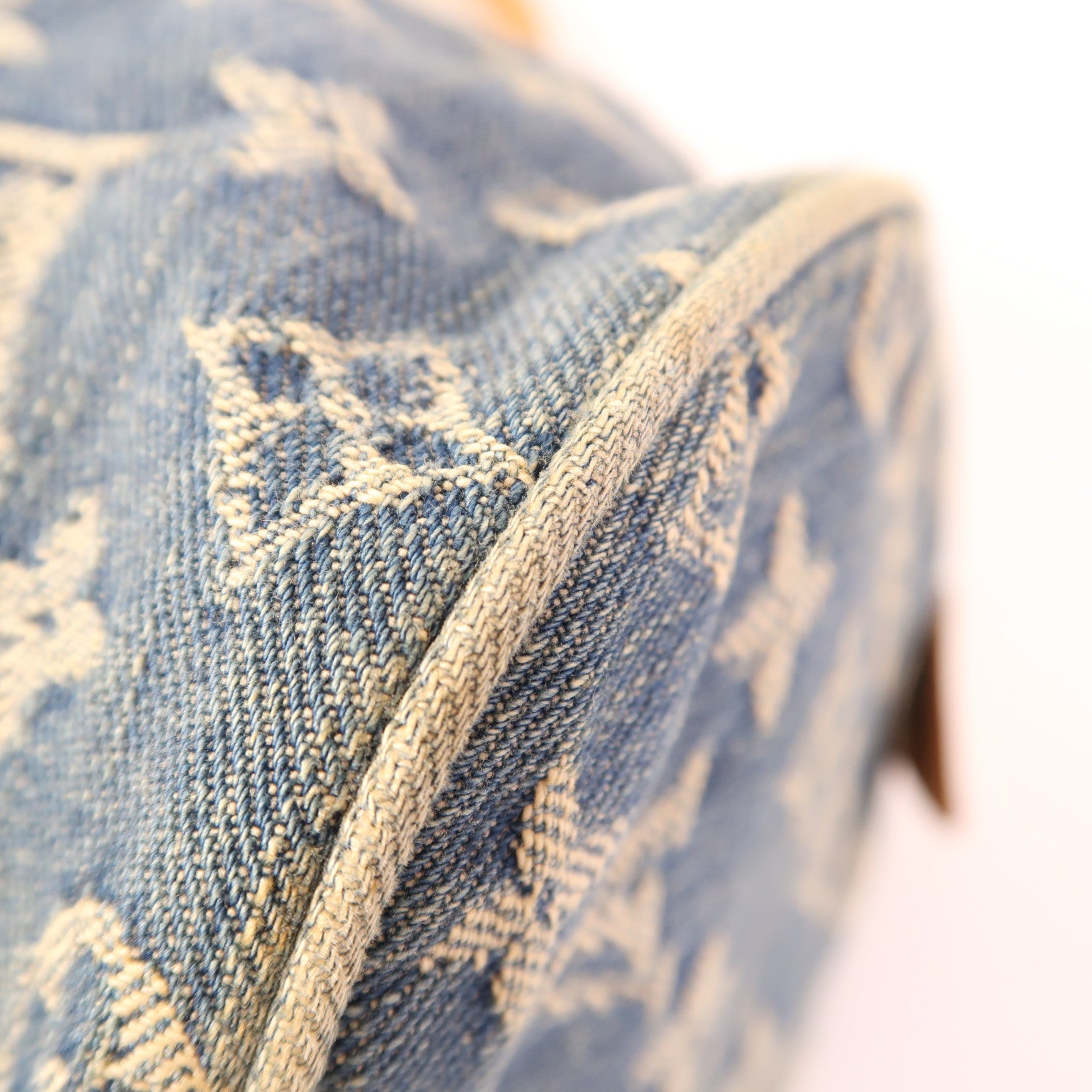 LOUIS VUITTON Monogram Denim Neo Speedy金扣手挽袋