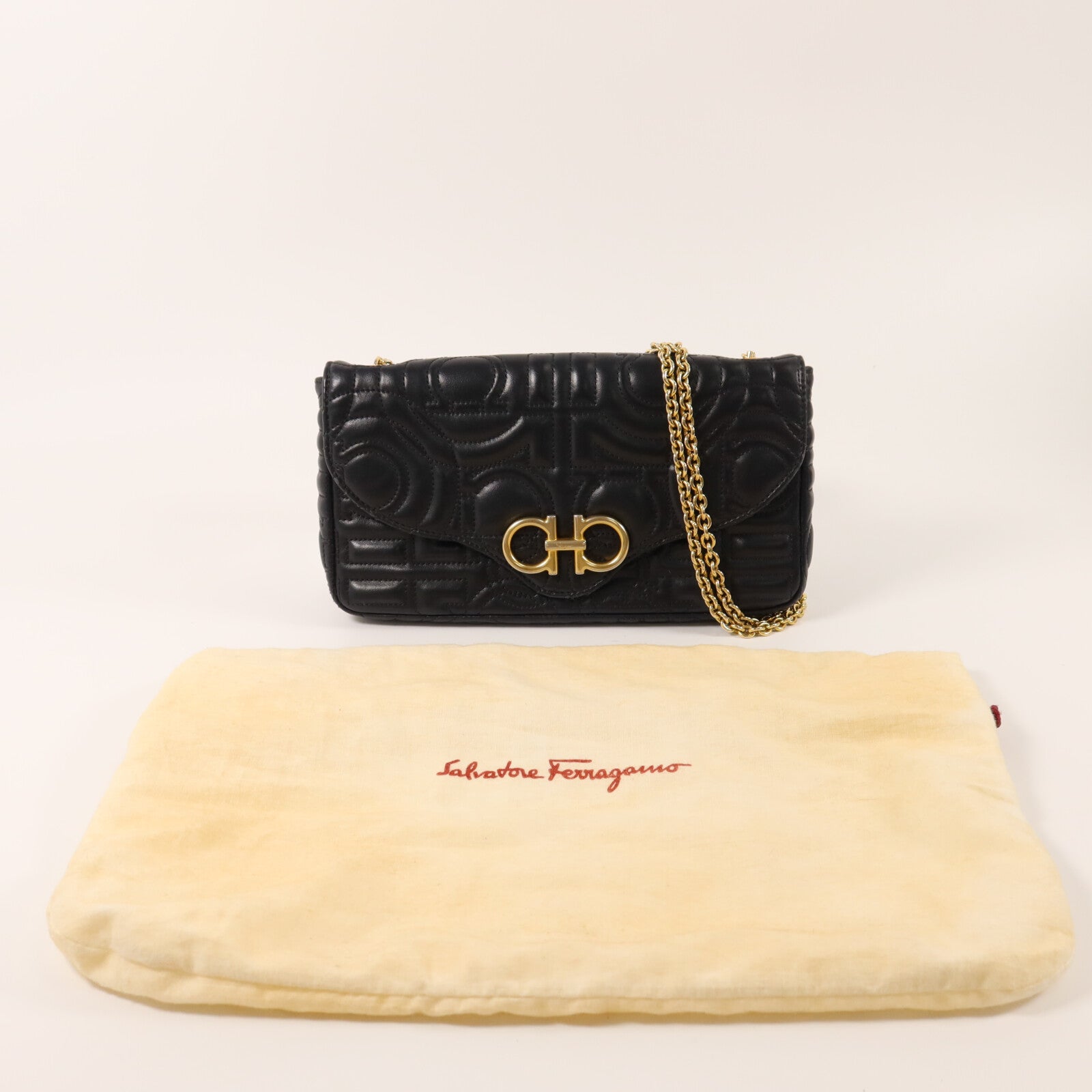 Salvatore Ferragamo 牛皮皮革Shoulder Bag鏈帶肩背袋