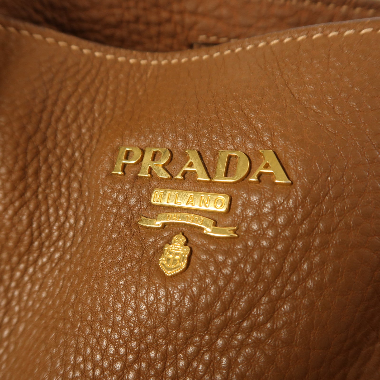 PRADA 牛皮皮革2 Way Shoulder金扣肩背袋