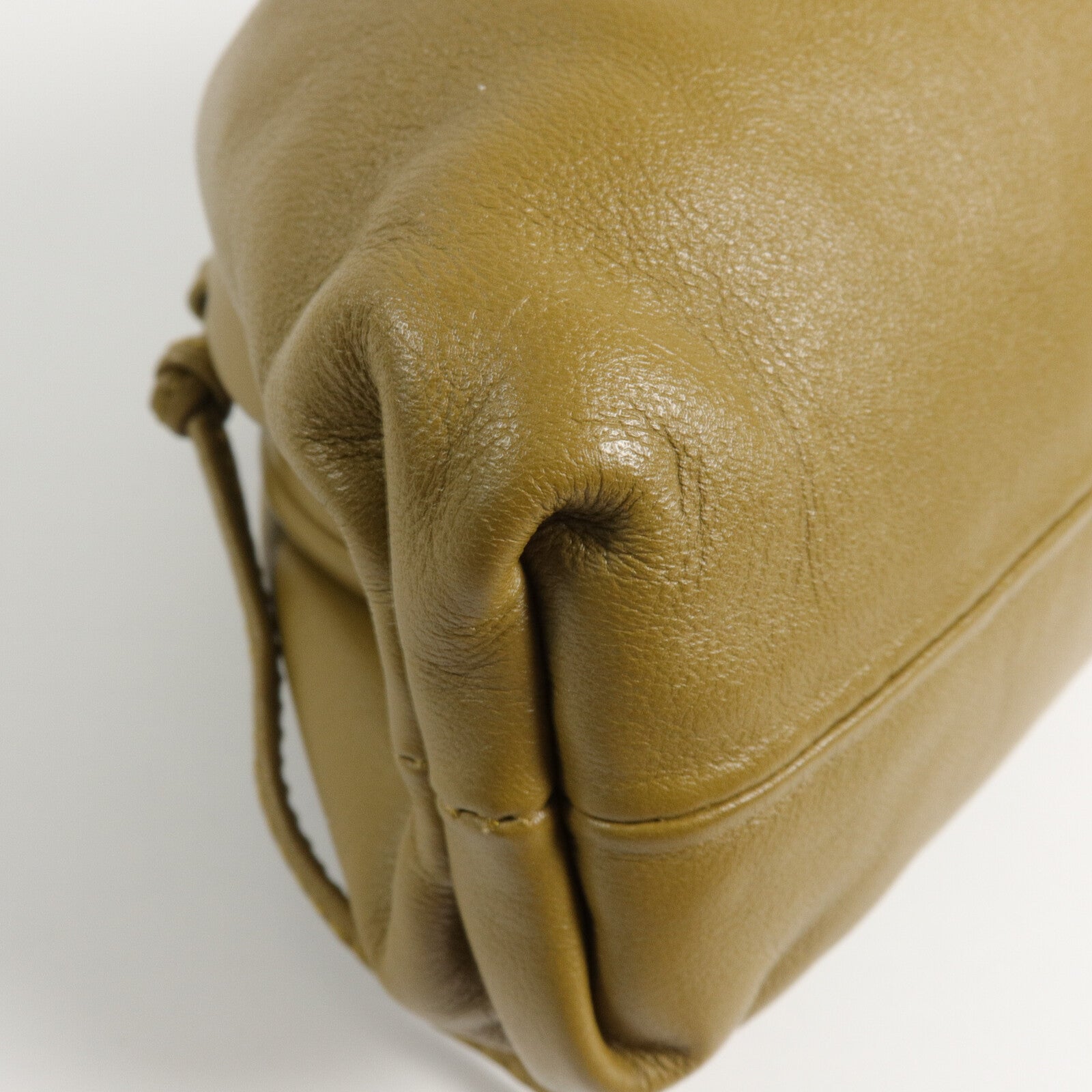 BOTTEGA VENETA 牛皮皮革Mini Pouch Shoulder Bag肩背袋