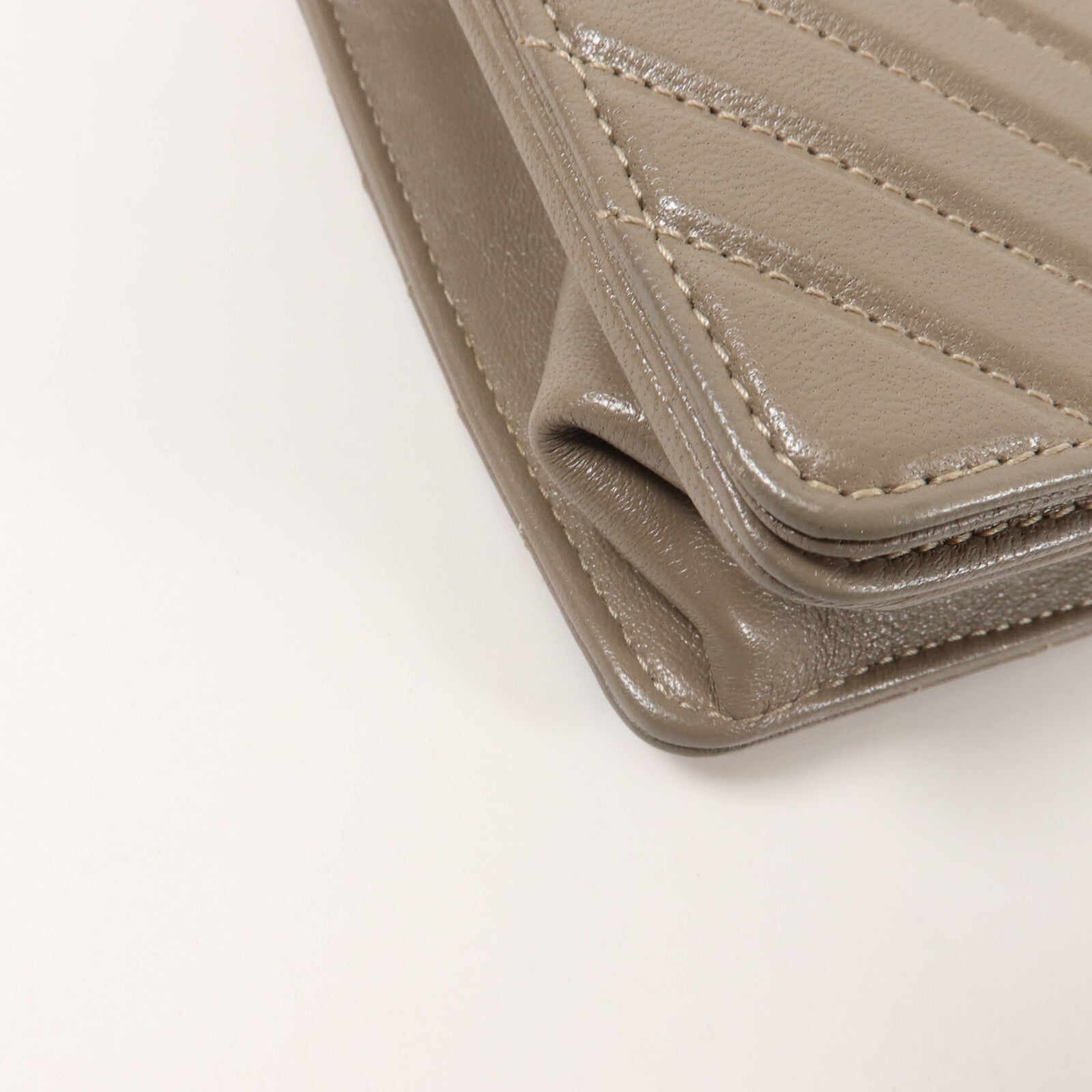 CHANEL 羊皮皮革Chevron Flap Bag鏈帶肩背袋