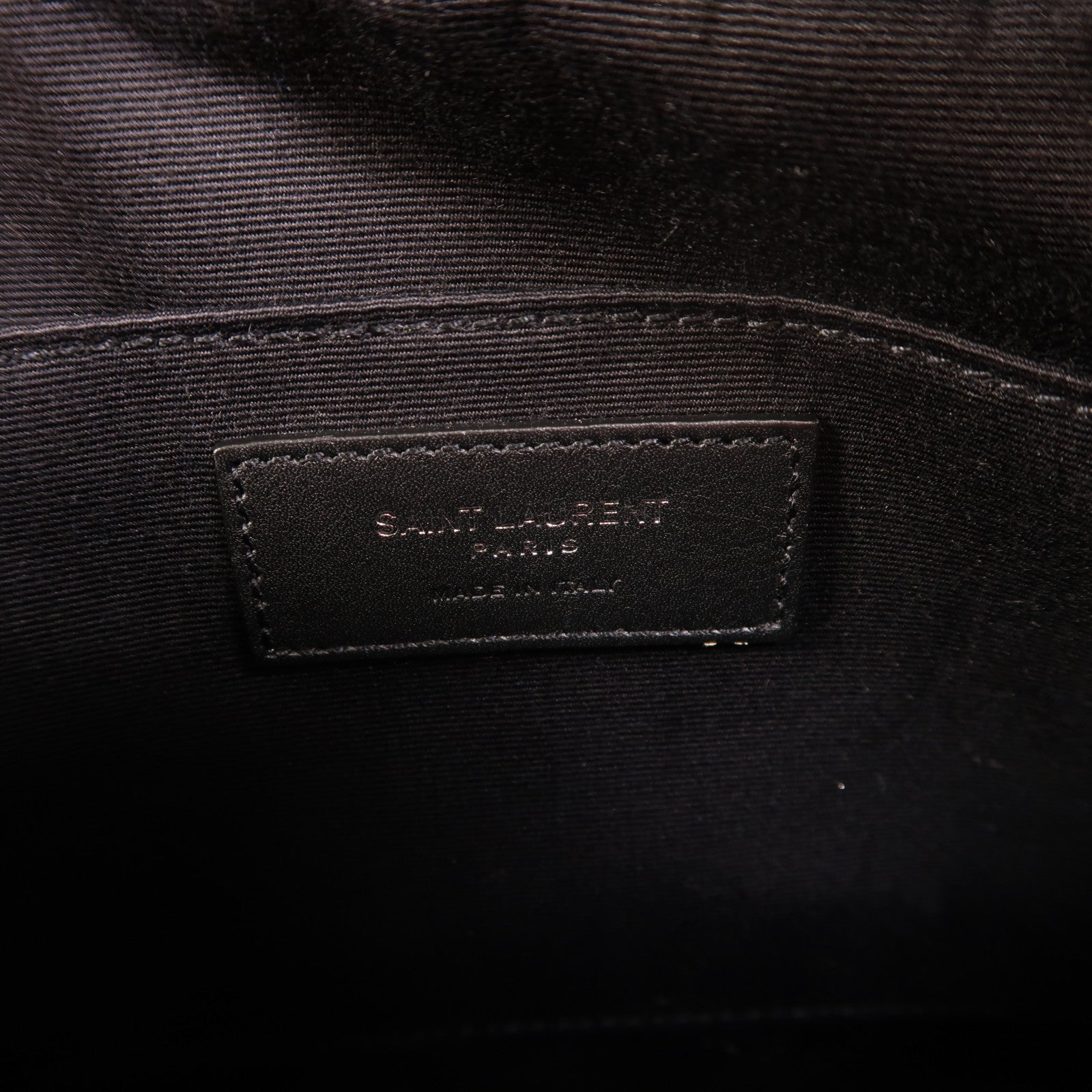 SAINT LAURENT 漆皮皮革Lou Camera Bag銀扣肩背袋