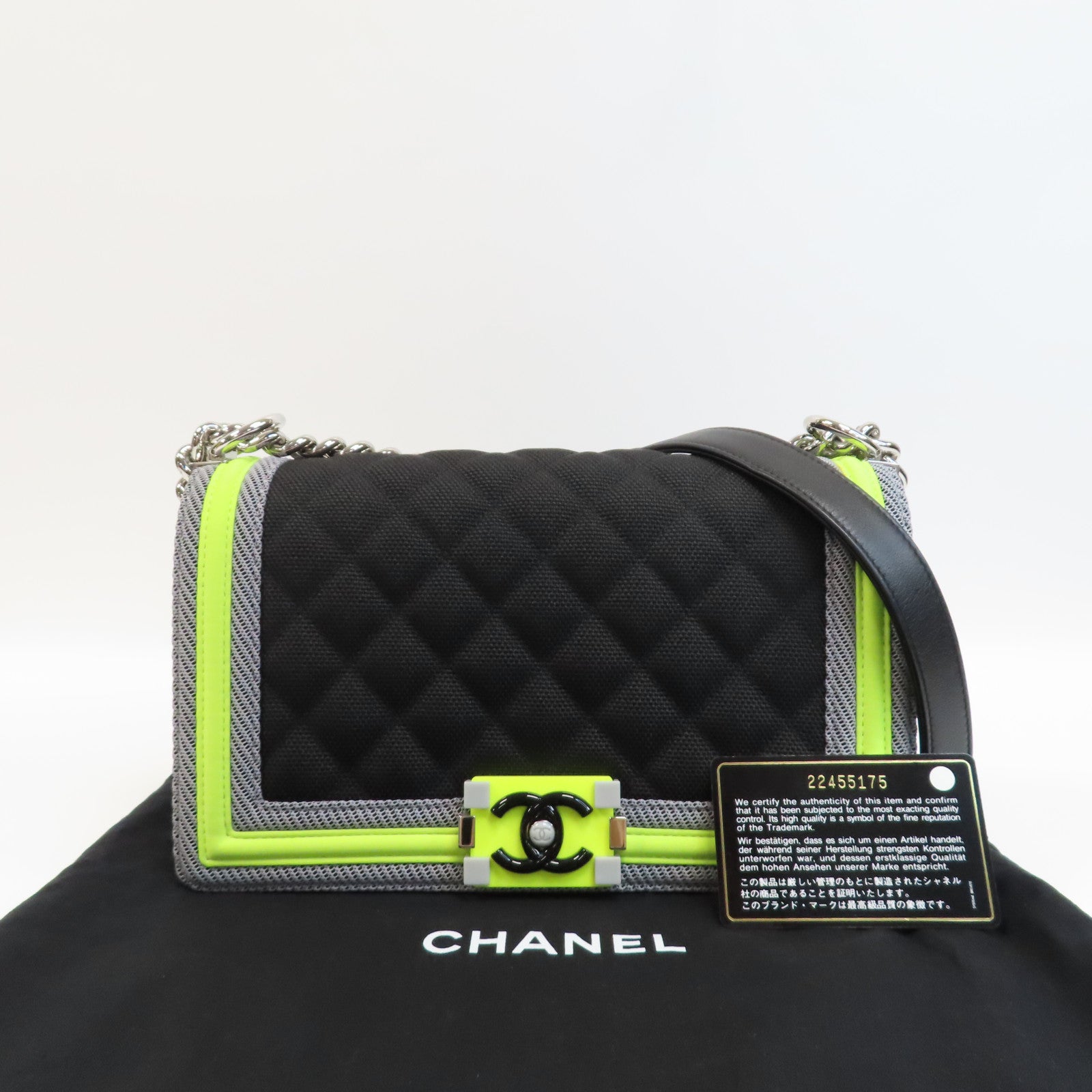 CHANEL 【激減優惠】菱格帆布Boy 25銀扣鏈帶肩背袋黑色/黃色