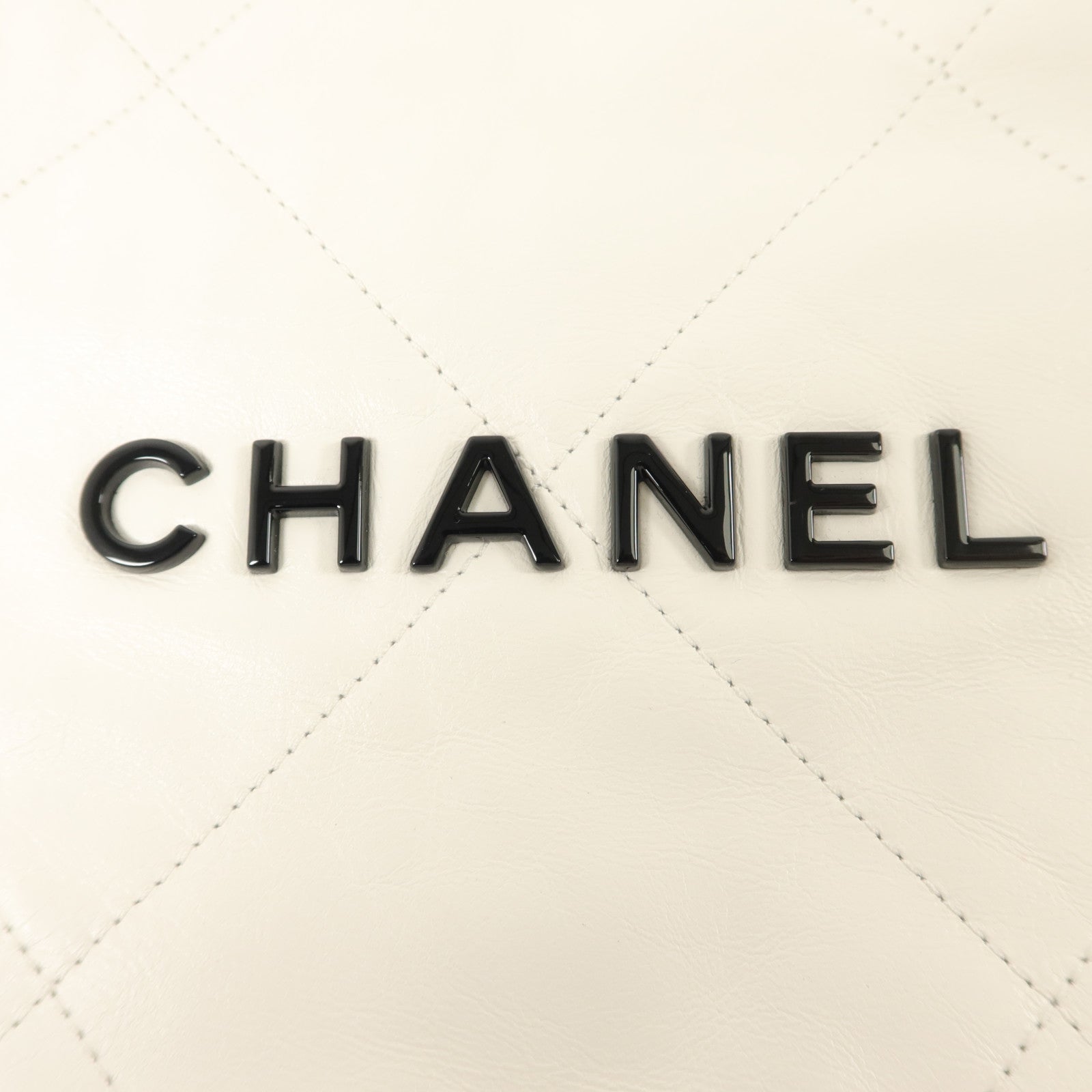 CHANEL 牛皮皮革Chanel 22 Medium肩背袋
