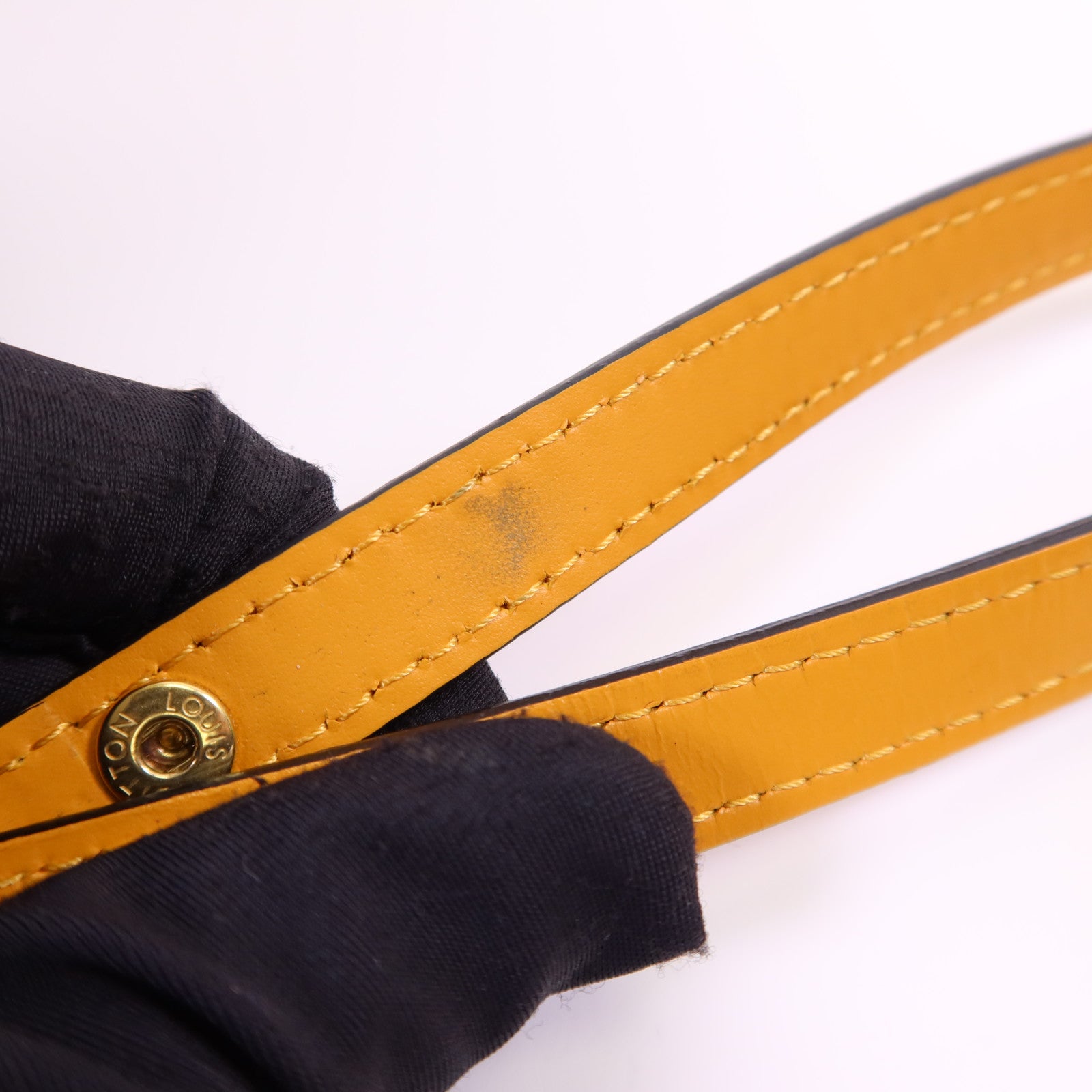 LOUIS VUITTON Damier NeoNoe金扣肩背袋