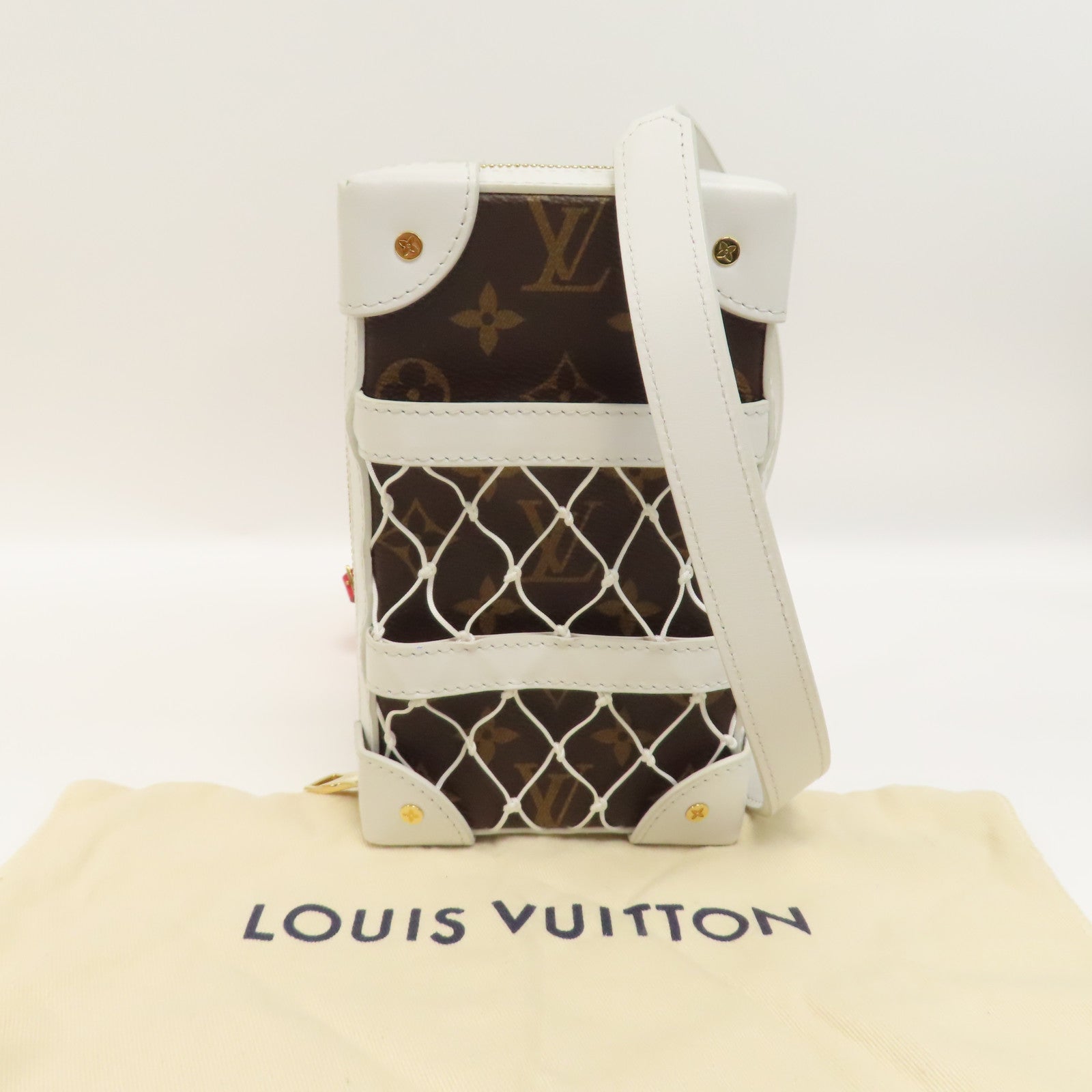 LOUIS VUITTON 【激減優惠】Monogram/皮革LVxNBA Soft Trunk金扣肩背袋啡色/白色