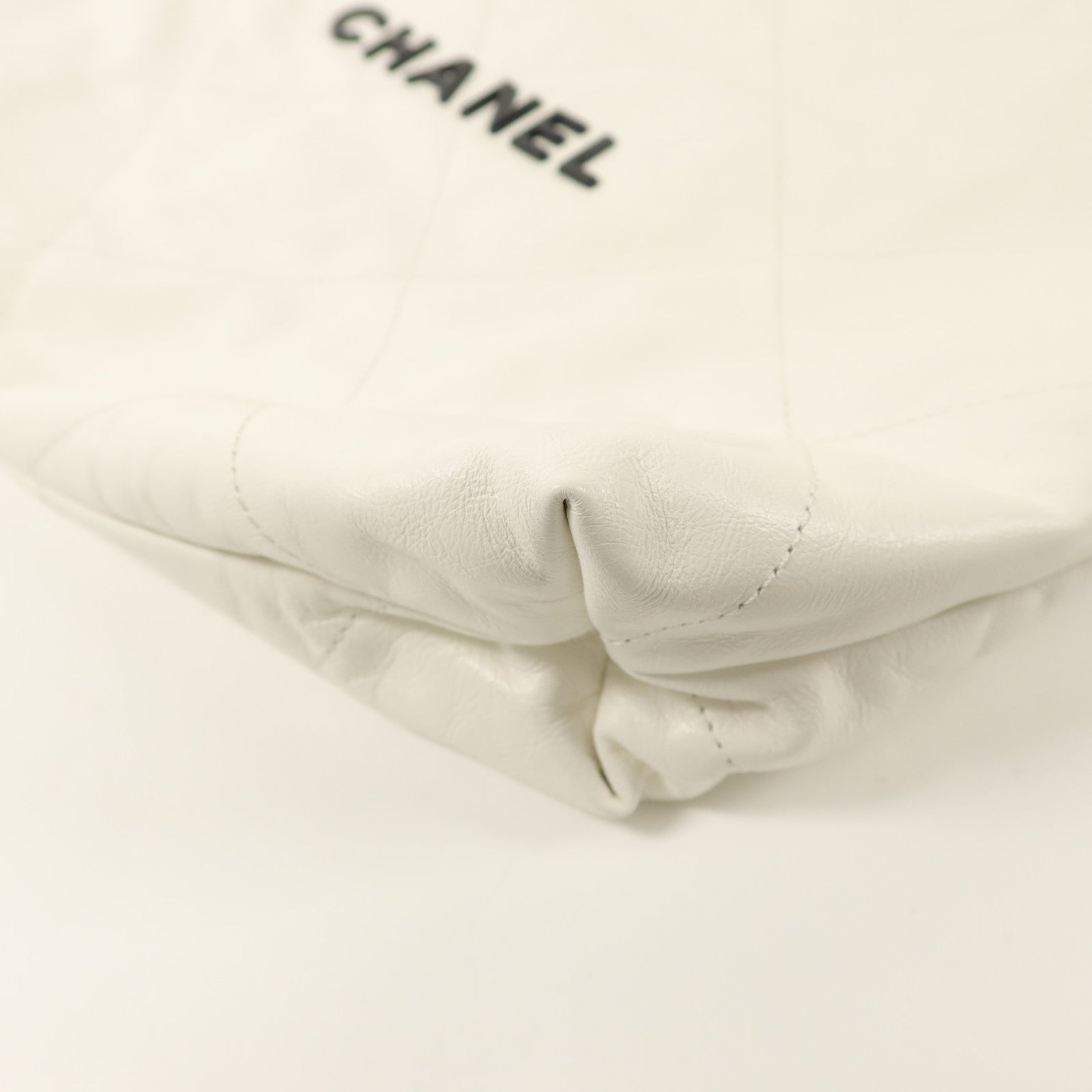CHANEL 牛皮皮革Chanel 22 Medium肩背袋