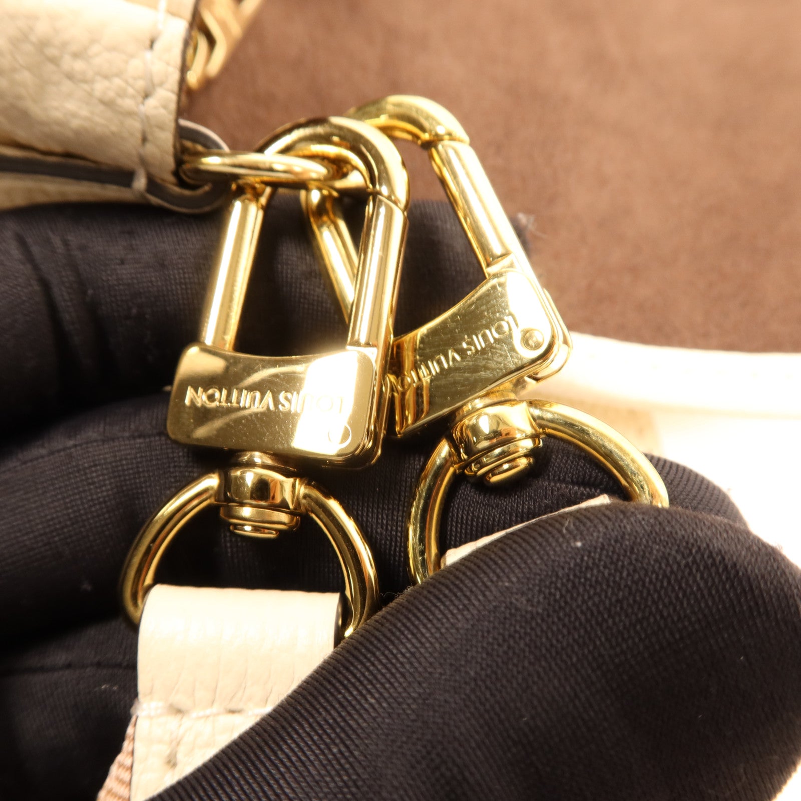 LOUIS VUITTON Monogram Empreinte Diane金扣手挽肩背兩用袋