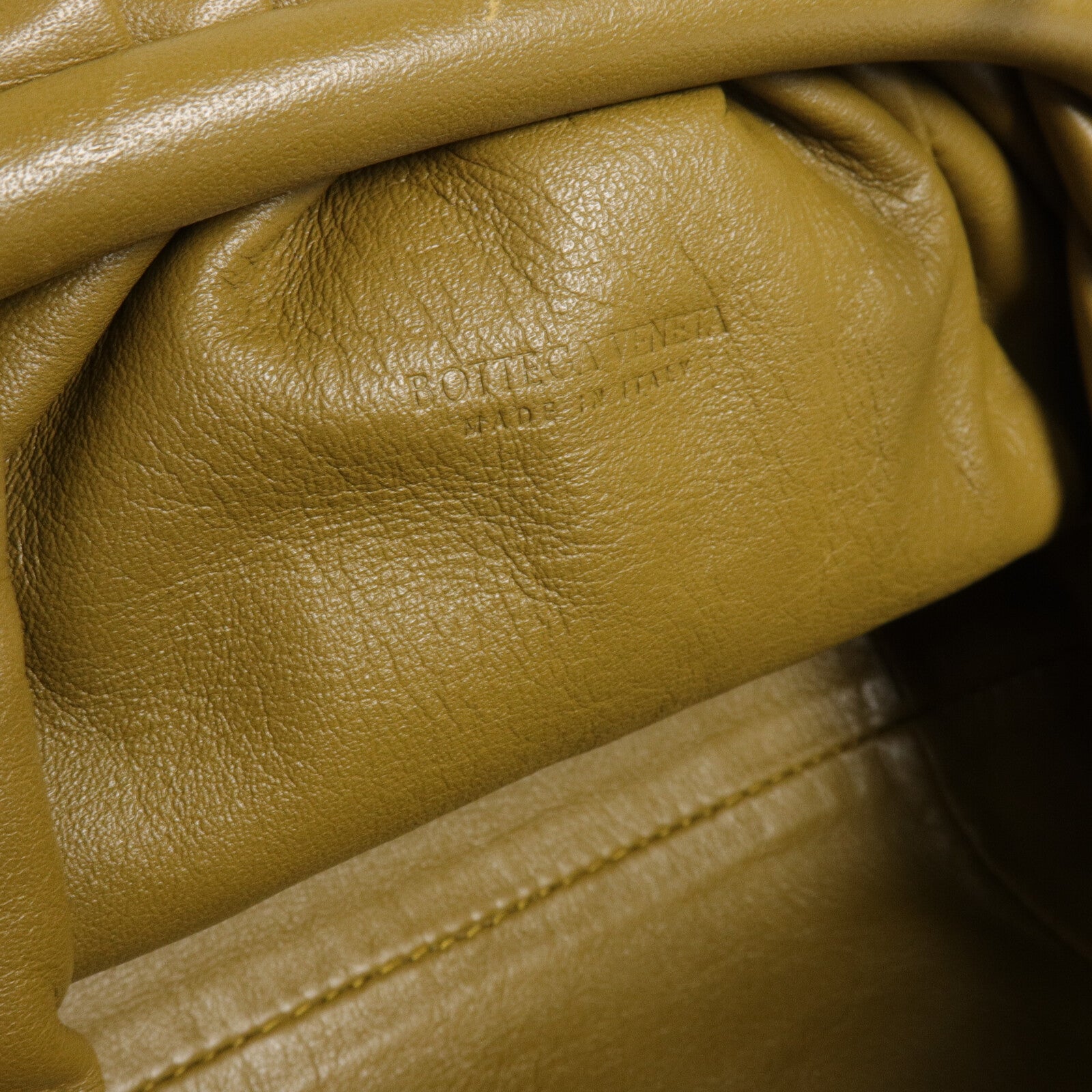 BOTTEGA VENETA 牛皮皮革Mini Pouch Shoulder Bag肩背袋