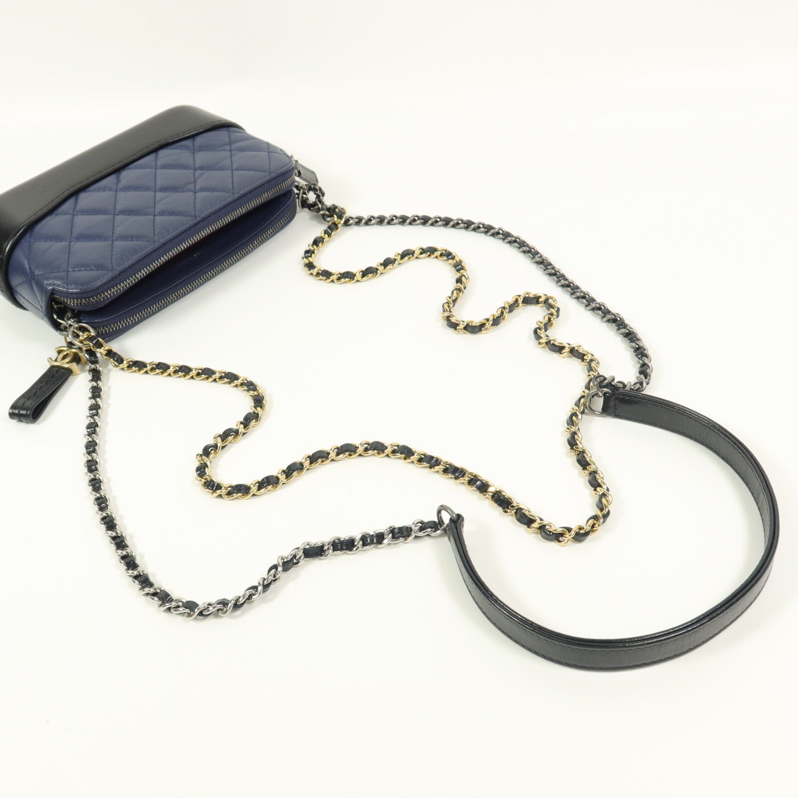 CHANEL 牛皮皮革Gabrielle Wallet On Chain鏈帶肩背袋