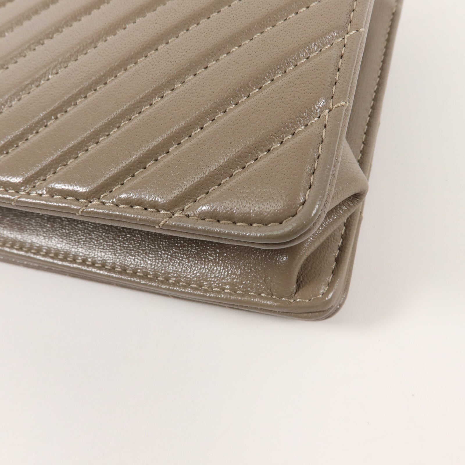CHANEL 羊皮皮革Chevron Flap Bag鏈帶肩背袋