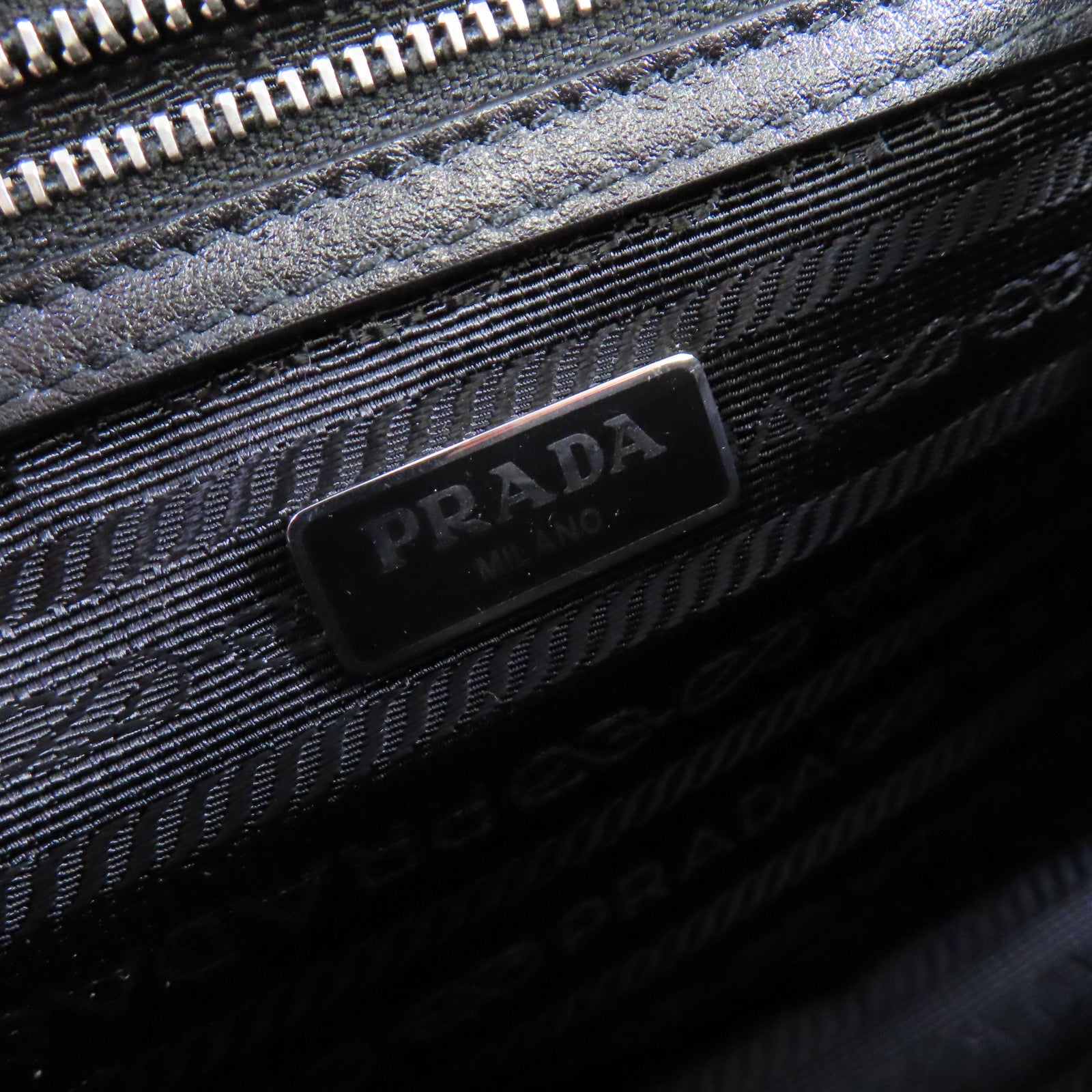 PRADA Saffiano皮革Chain Shoulder Bag銀扣鏈帶肩背袋黑色