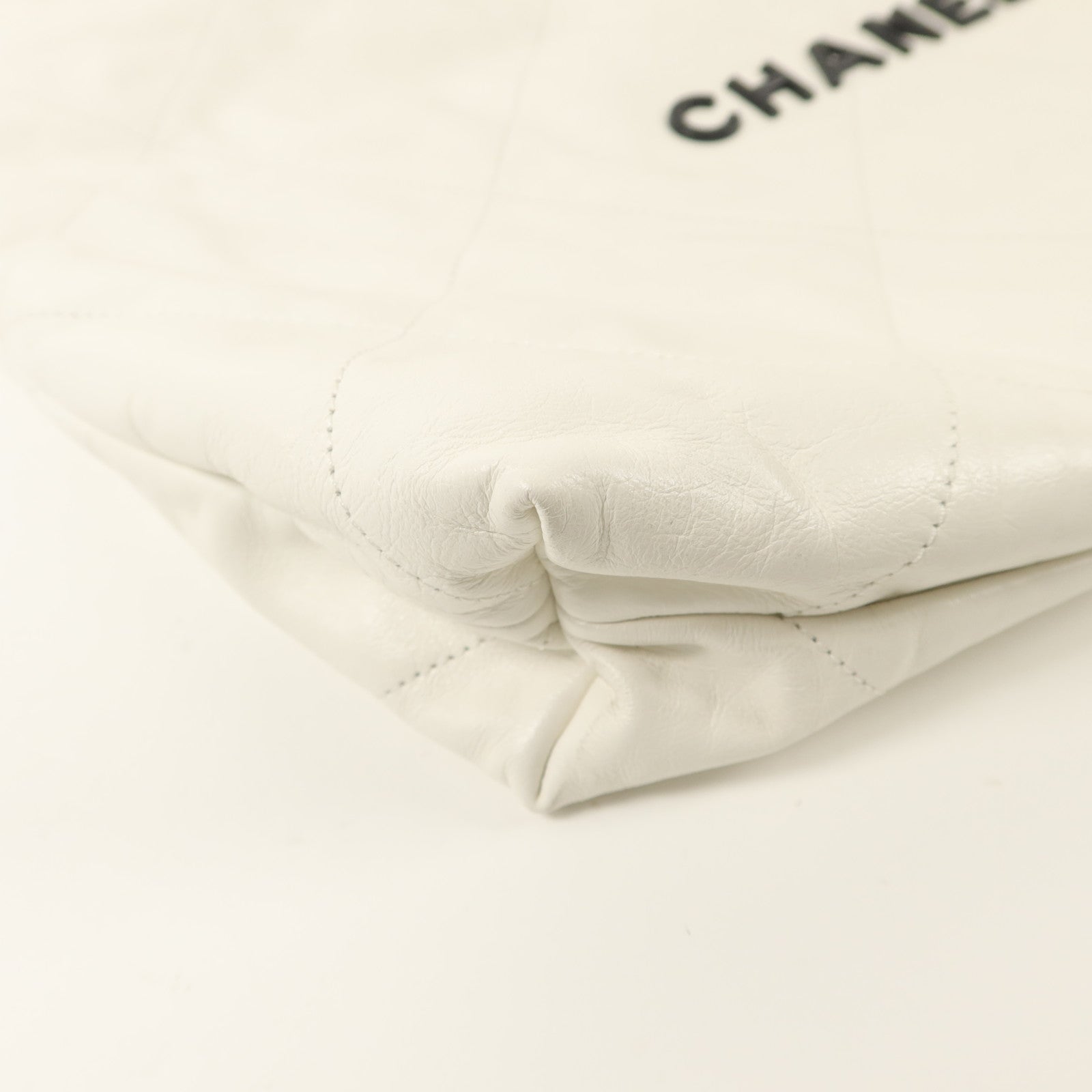 CHANEL 牛皮皮革Chanel 22 Medium肩背袋