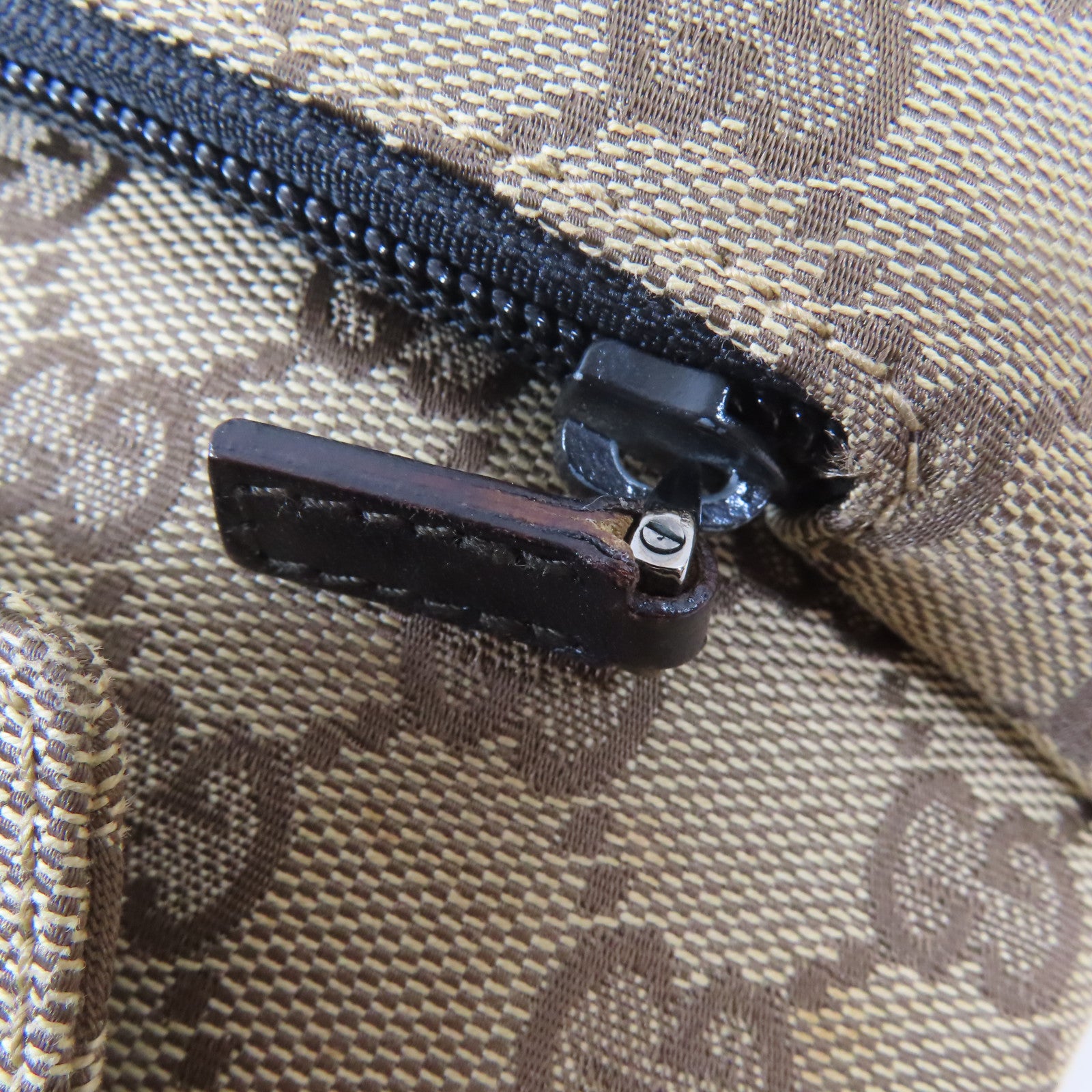 GUCCI 帆布GG Supreme BackPack銀扣背包啡色