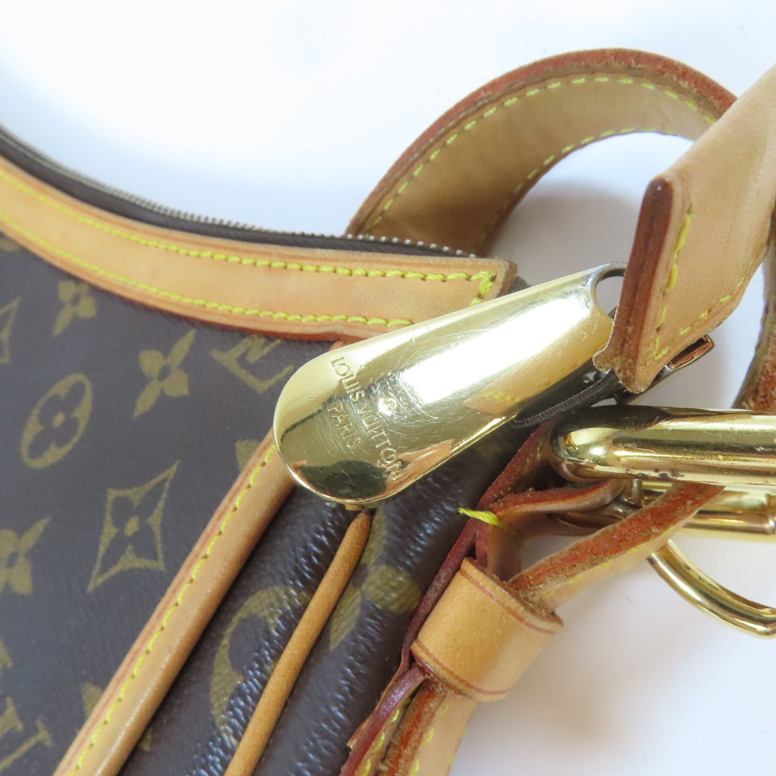 LOUIS VUITTON Monogram Tulum GM Shoulder Bag金扣肩背袋啡色