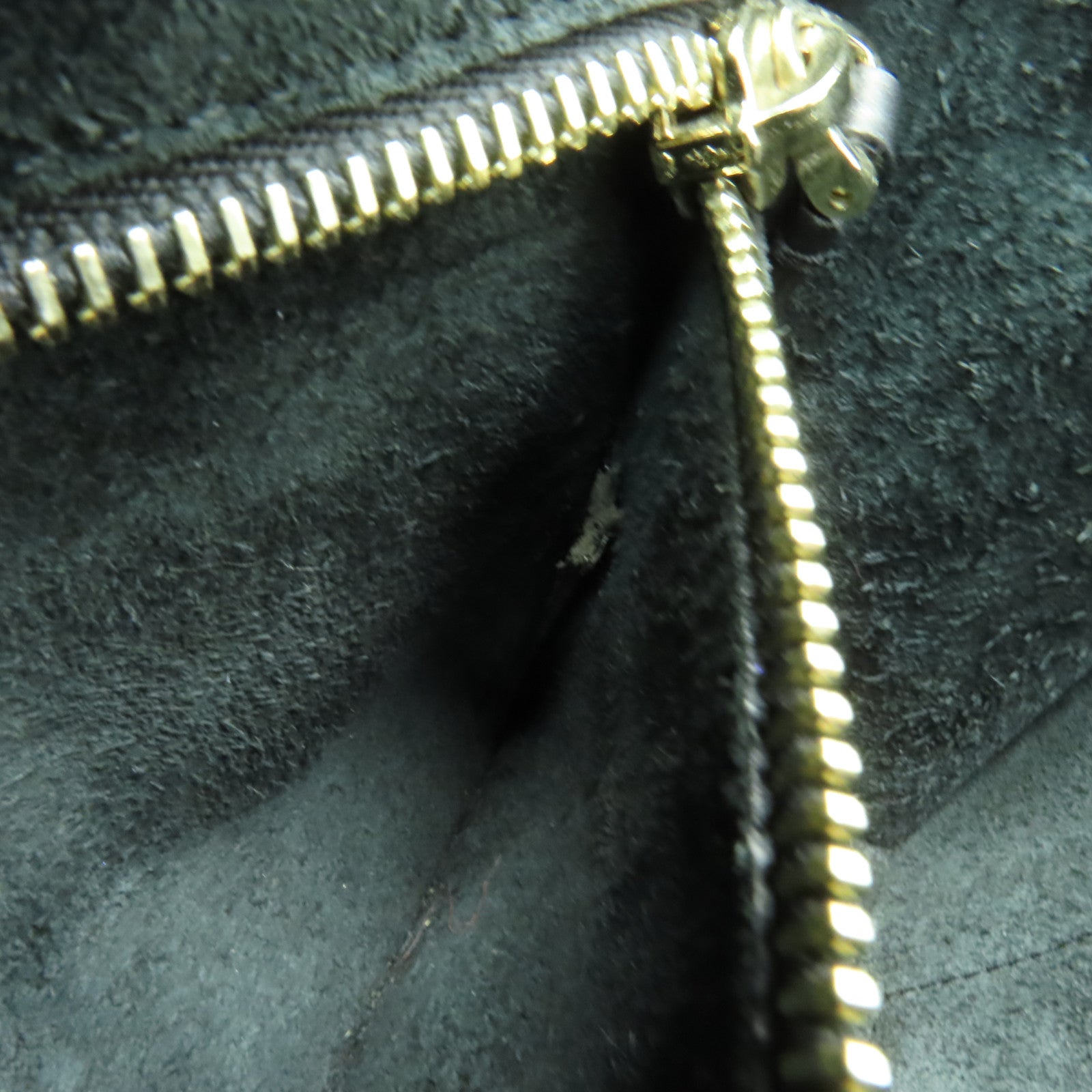 Valentino 牛皮皮革Chain Shoulder Bag金扣鏈帶肩背袋黒色