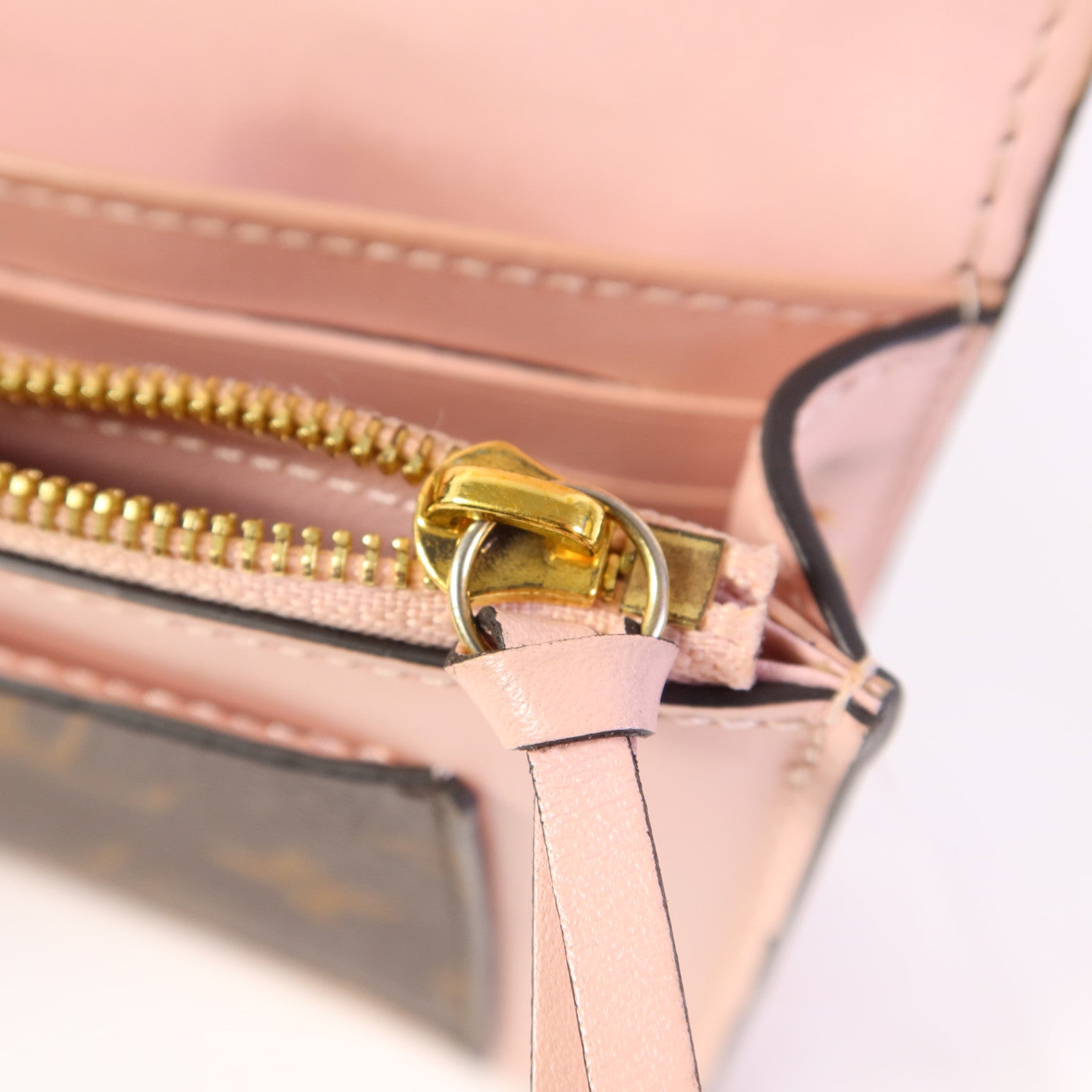 LOUIS VUITTON Monogram Flore Chain Wallet金扣鏈帶肩背袋