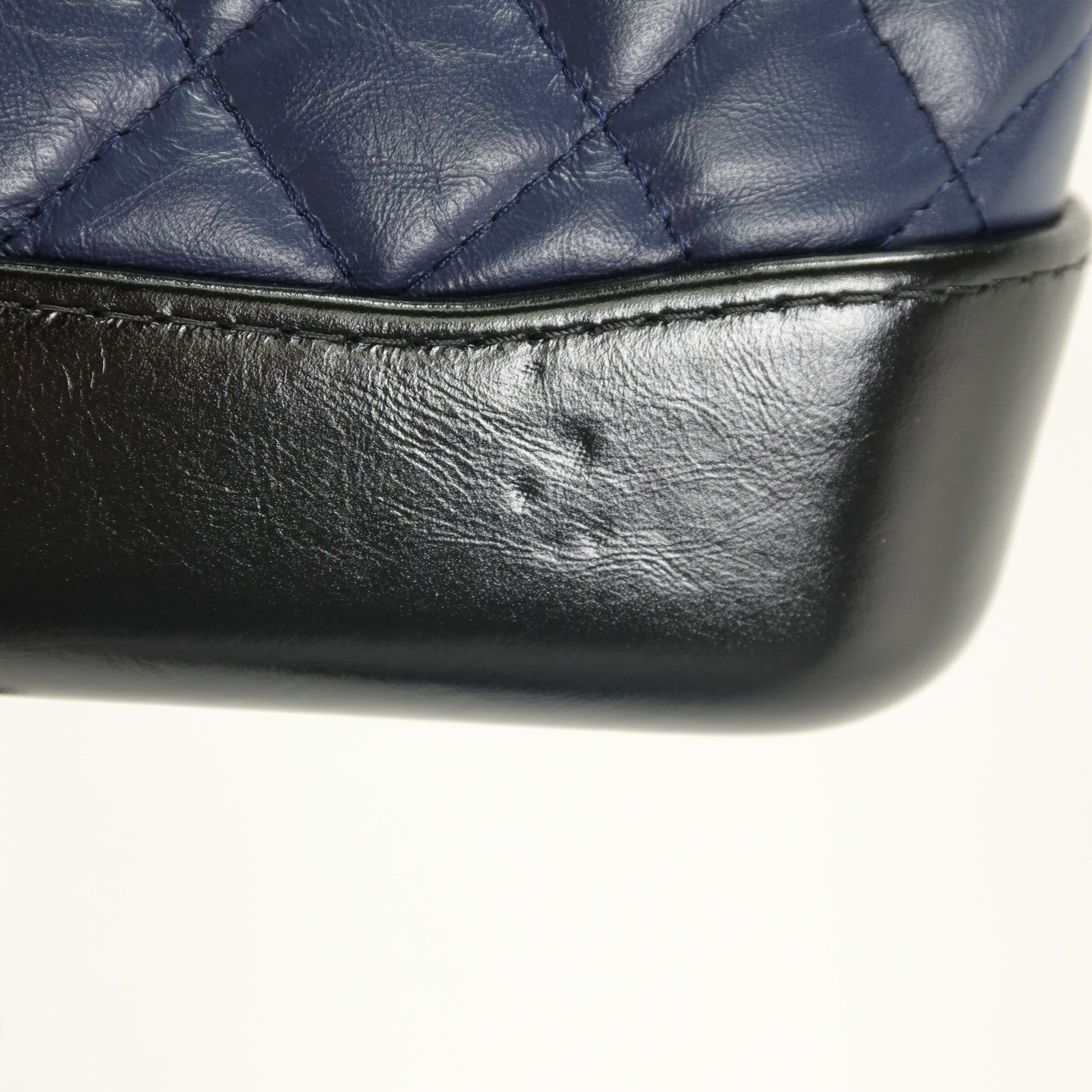 CHANEL 牛皮皮革Gabrielle Wallet On Chain鏈帶肩背袋